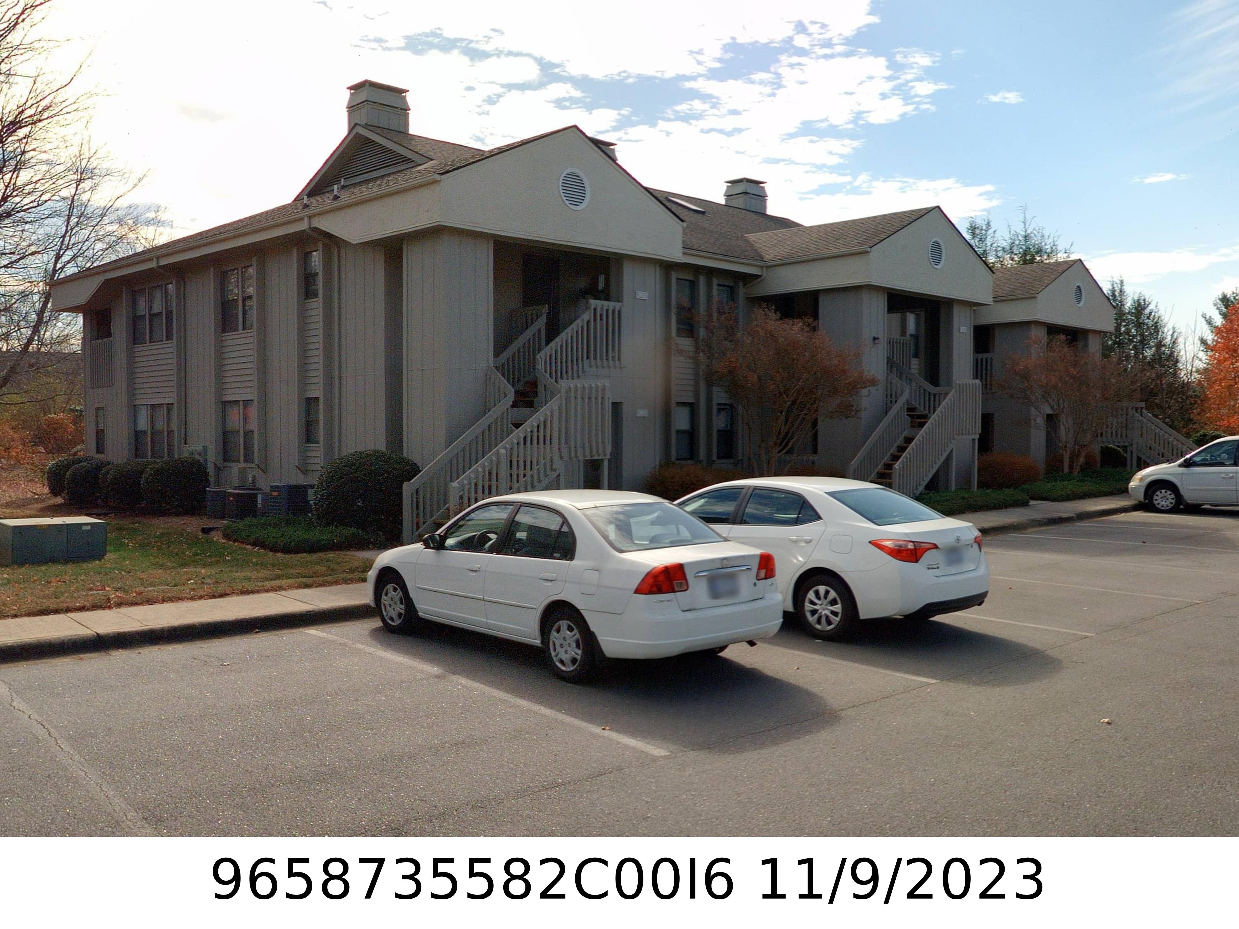 A picture of the property located at 906 ABBEY CIR, ASHEVILLE NC 28805.
