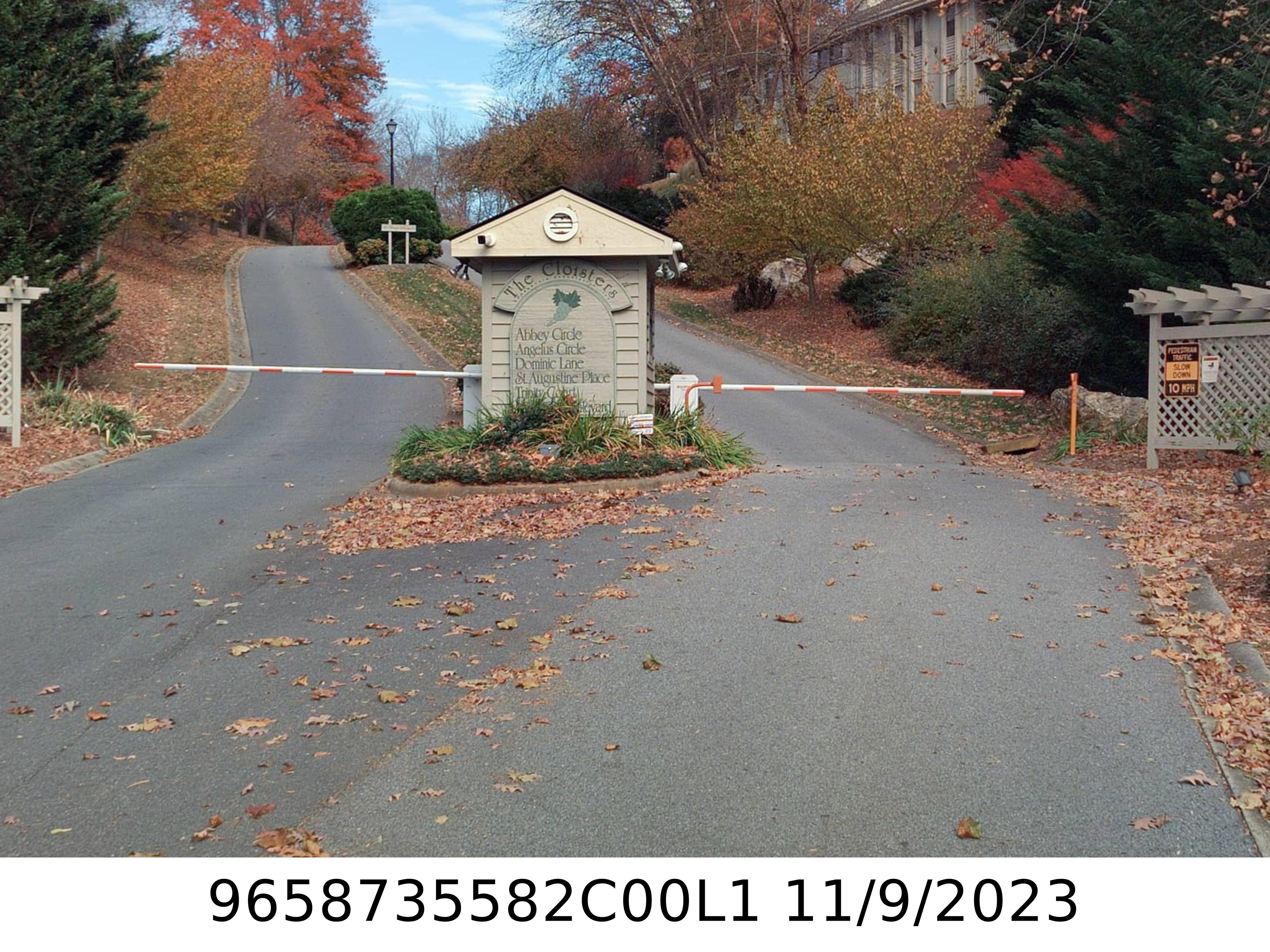 A picture of the property located at 1201 ABBEY CIR, ASHEVILLE NC 28805.