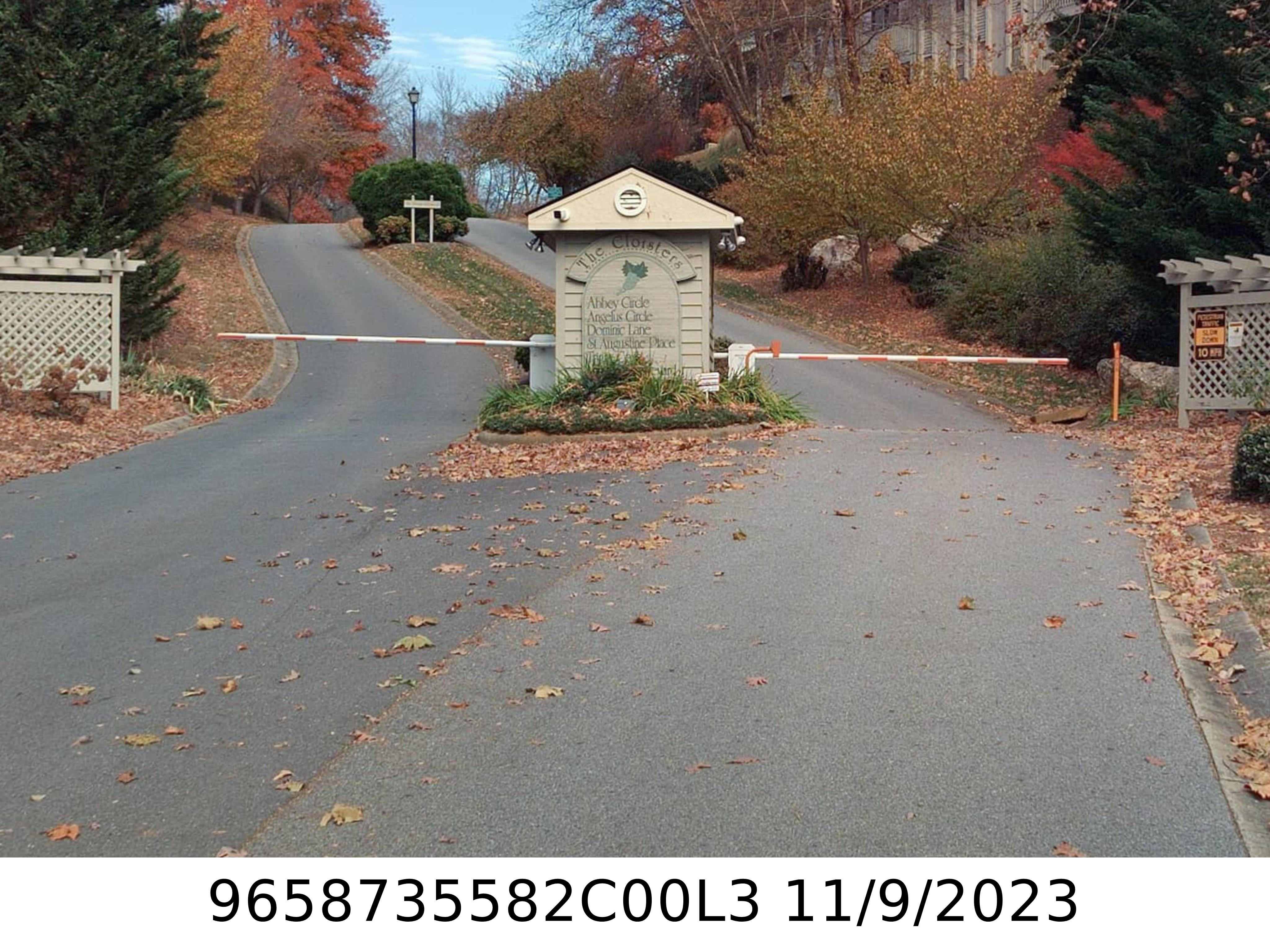 A picture of the property located at 1203 ABBEY CIR, ASHEVILLE NC 28805.