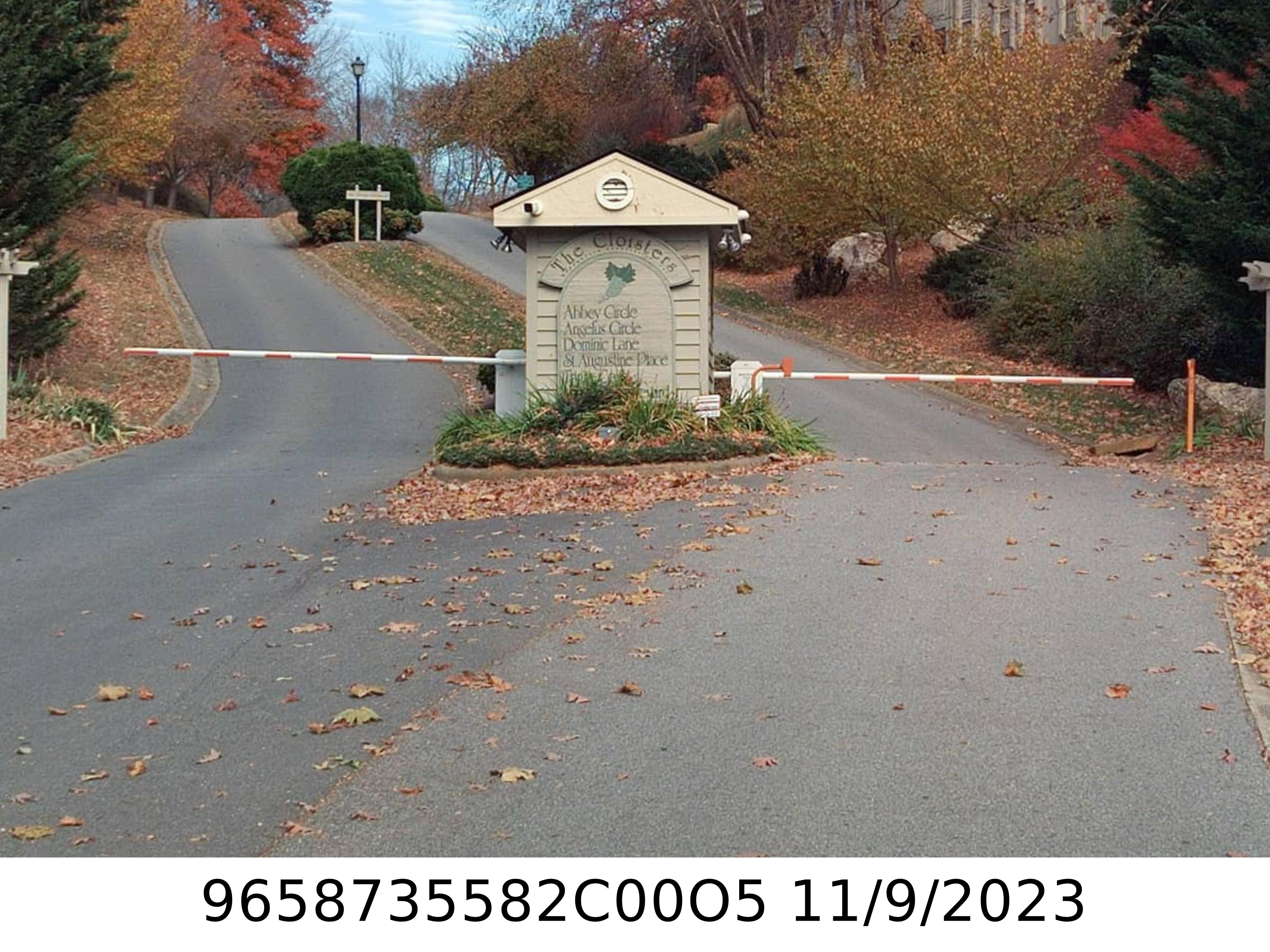 A picture of the property located at 1505 ABBEY CIR, ASHEVILLE NC 28805.