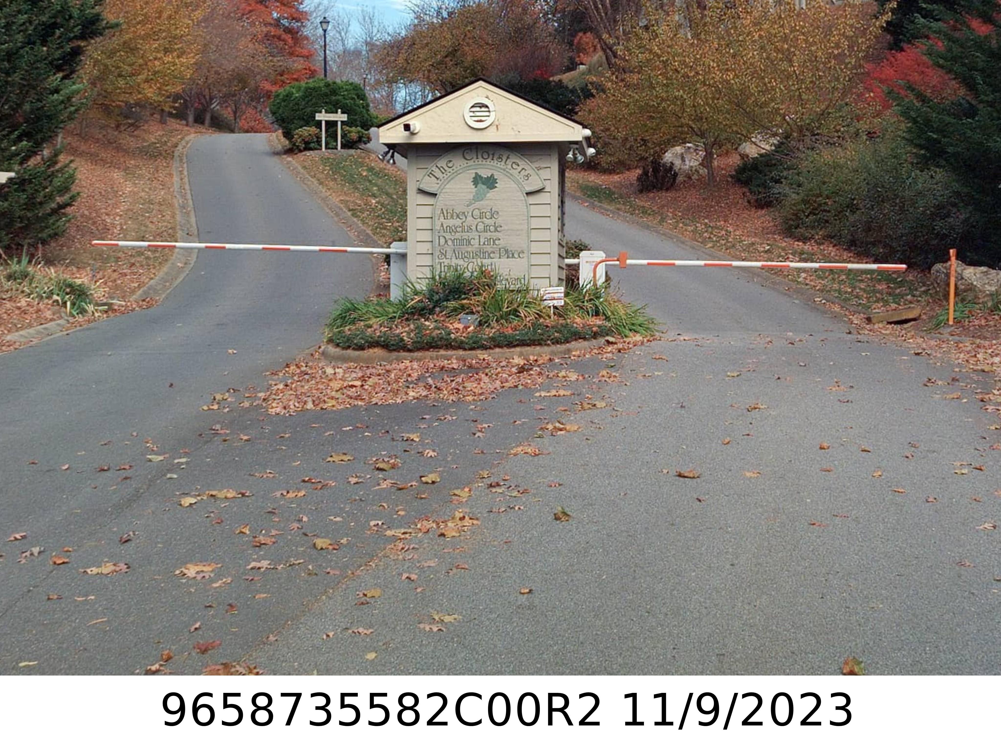 A picture of the property located at 1802 ABBEY CIR, ASHEVILLE NC 28805.