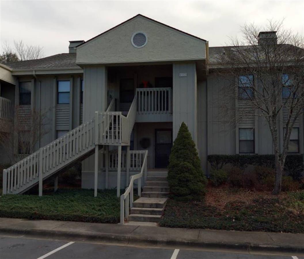 A picture of the property located at 1804 ABBEY CIR, ASHEVILLE NC 28805.