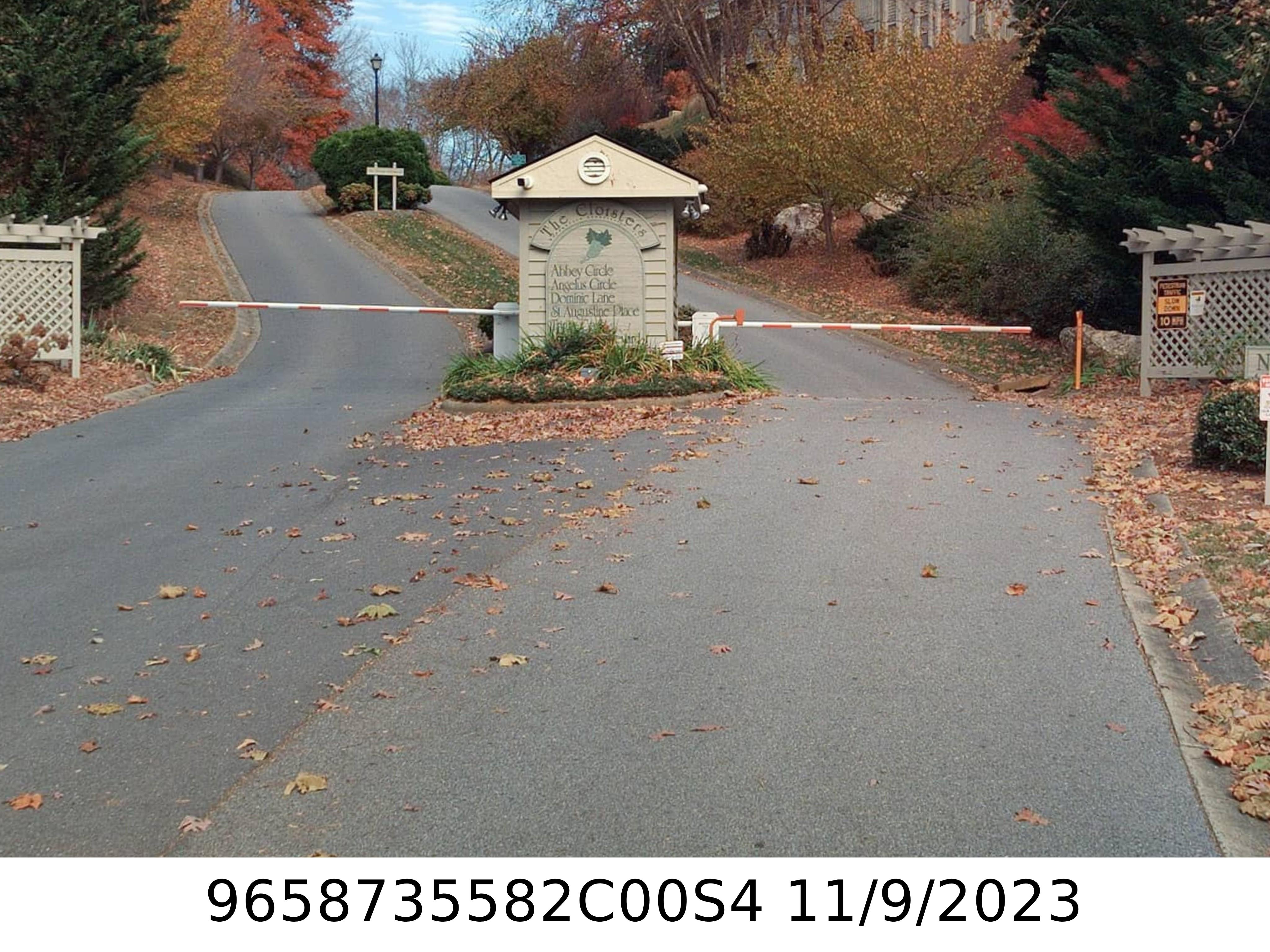 A picture of the property located at 1904 ABBEY CIR, ASHEVILLE NC 28805.