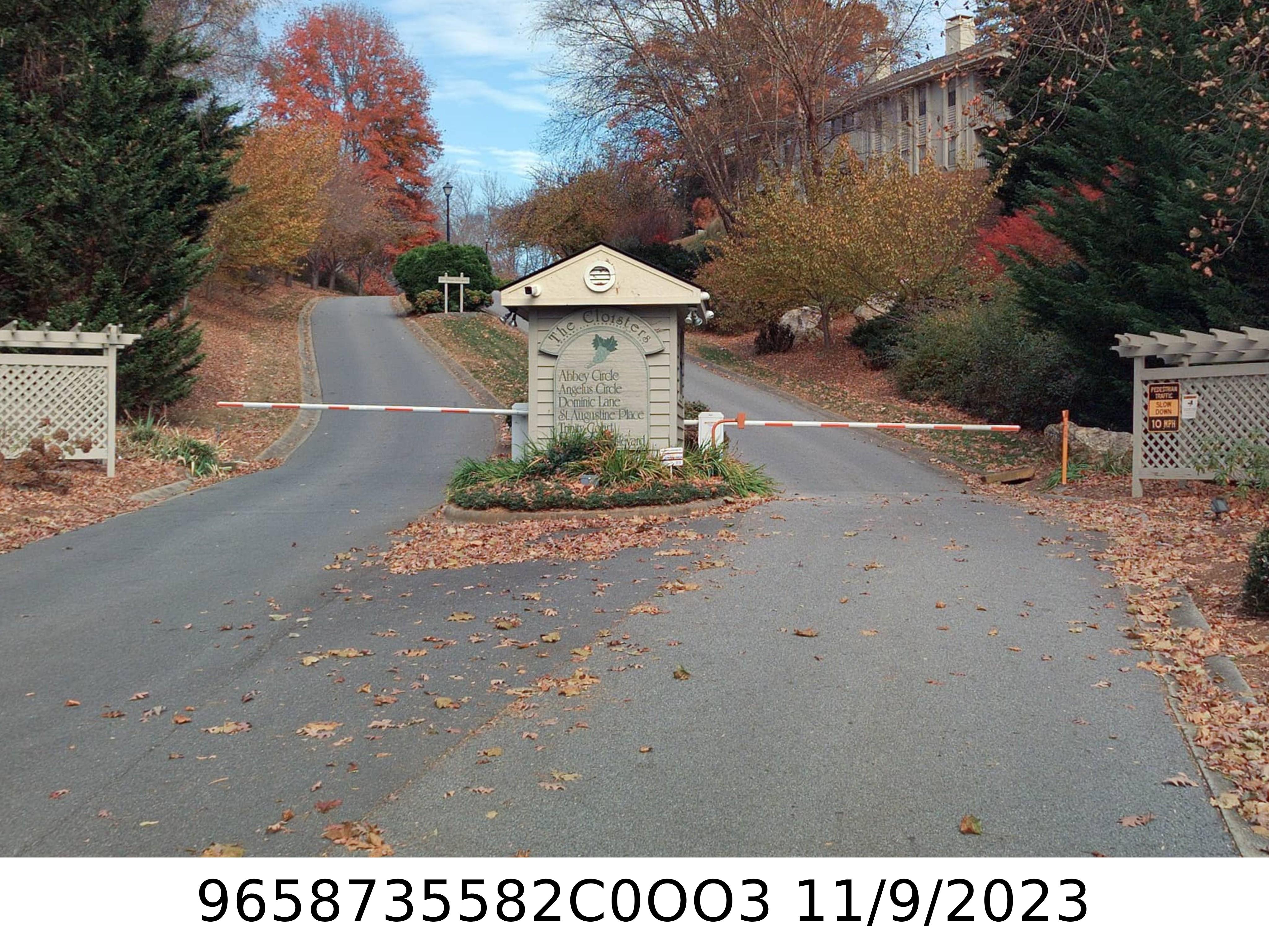 A picture of the property located at 4403 ANGELUS CIR, ASHEVILLE NC 28805.