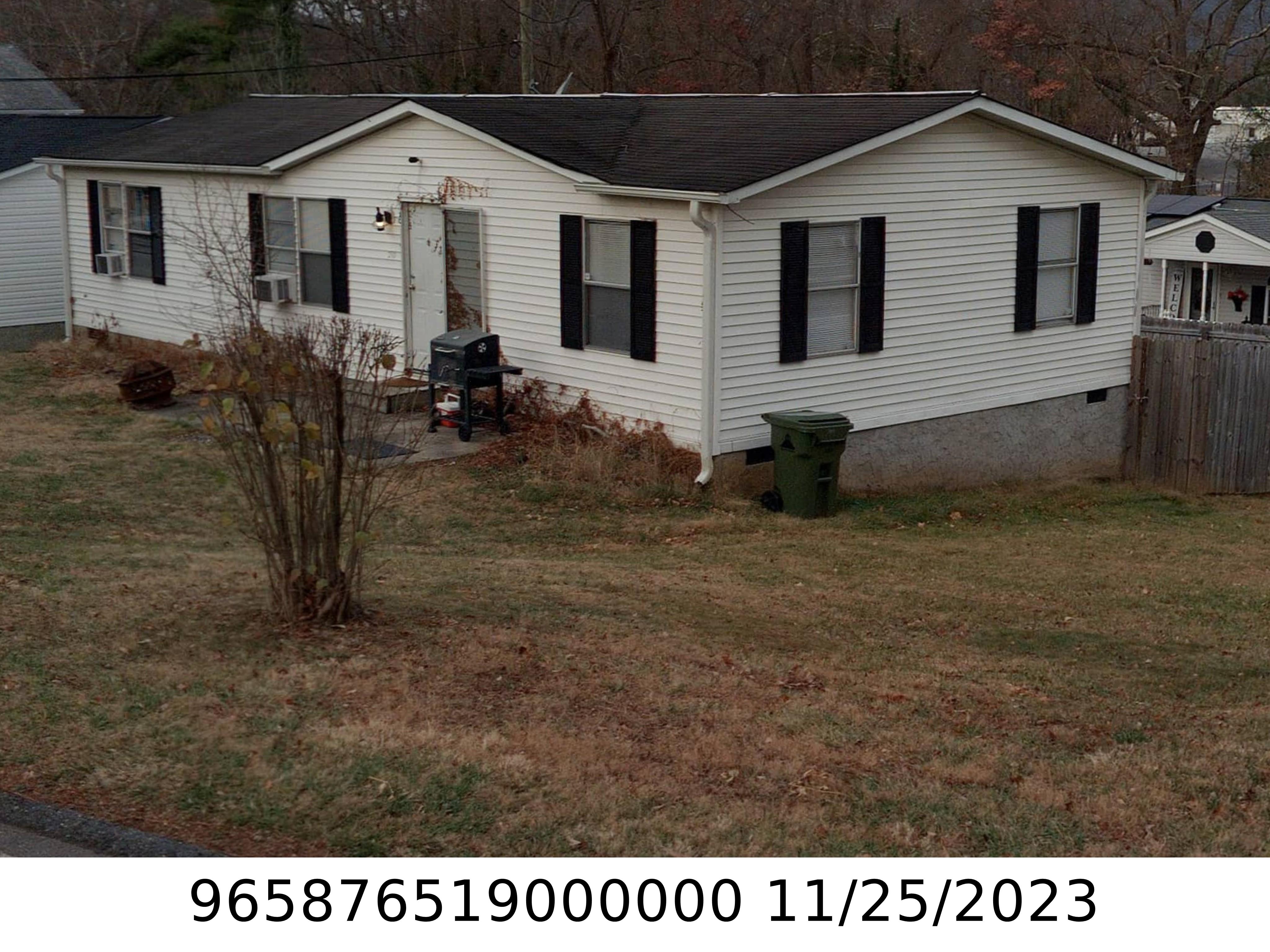 A picture of the property located at 210 GOVERNORS VIEW RD, ASHEVILLE NC 28805.