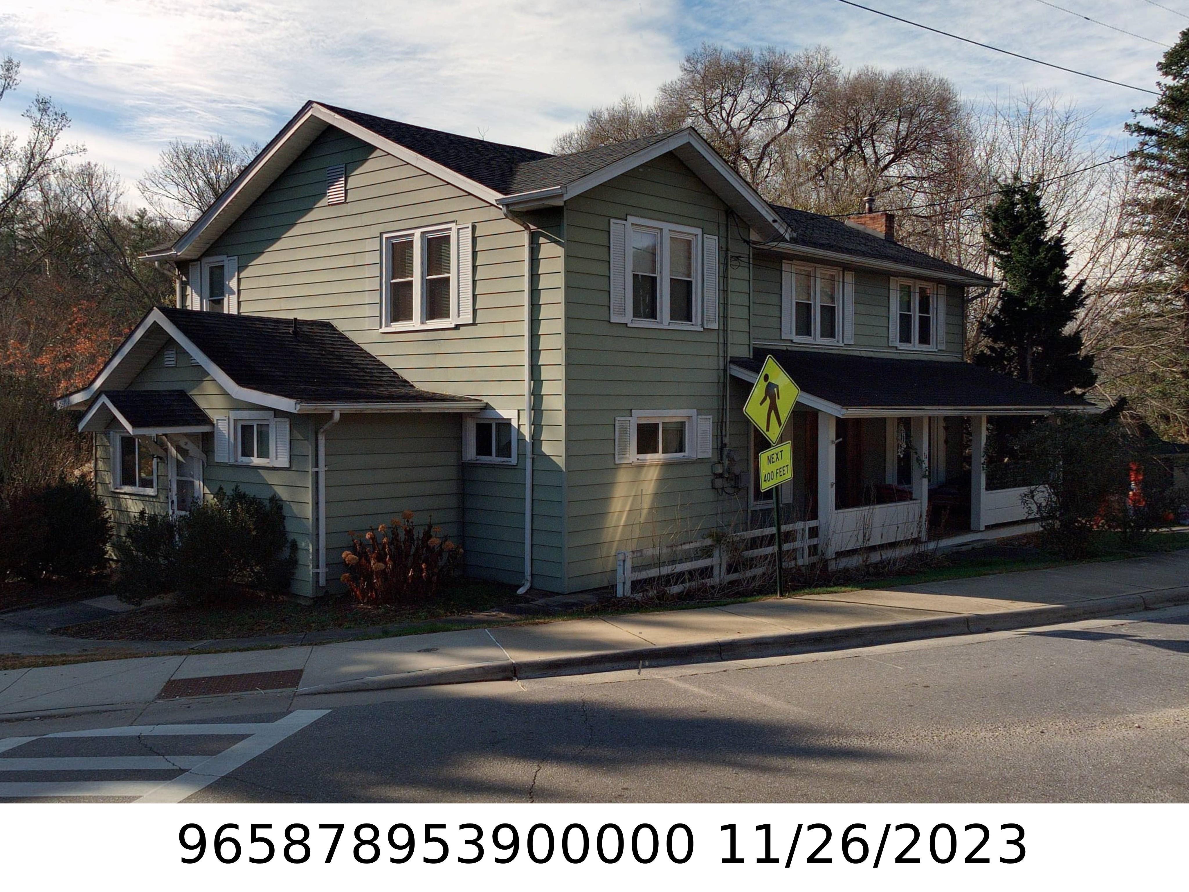 A picture of the property located at 1 BEVERLY RD, ASHEVILLE NC 28805.