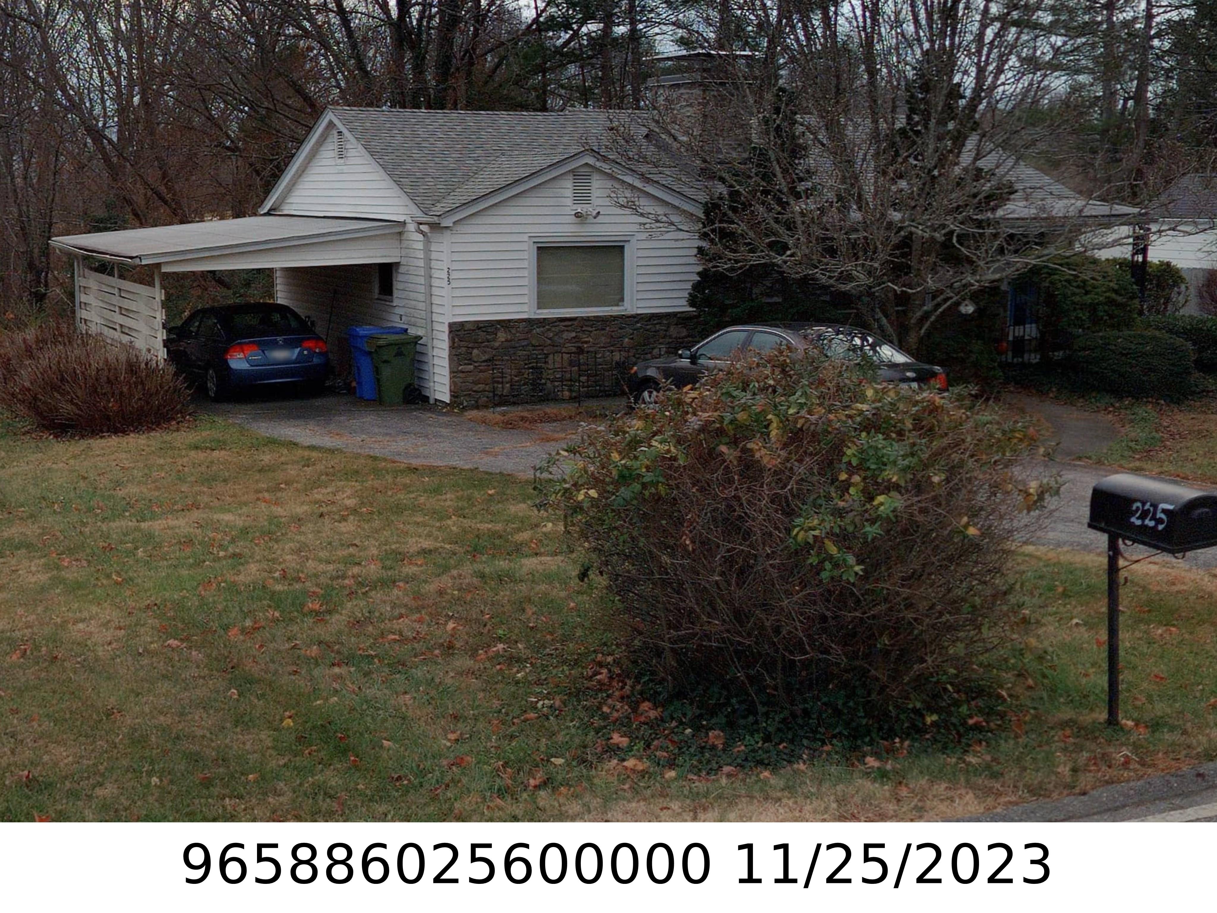 A picture of the property located at 225 GOVERNORS VIEW RD, ASHEVILLE NC 28805.