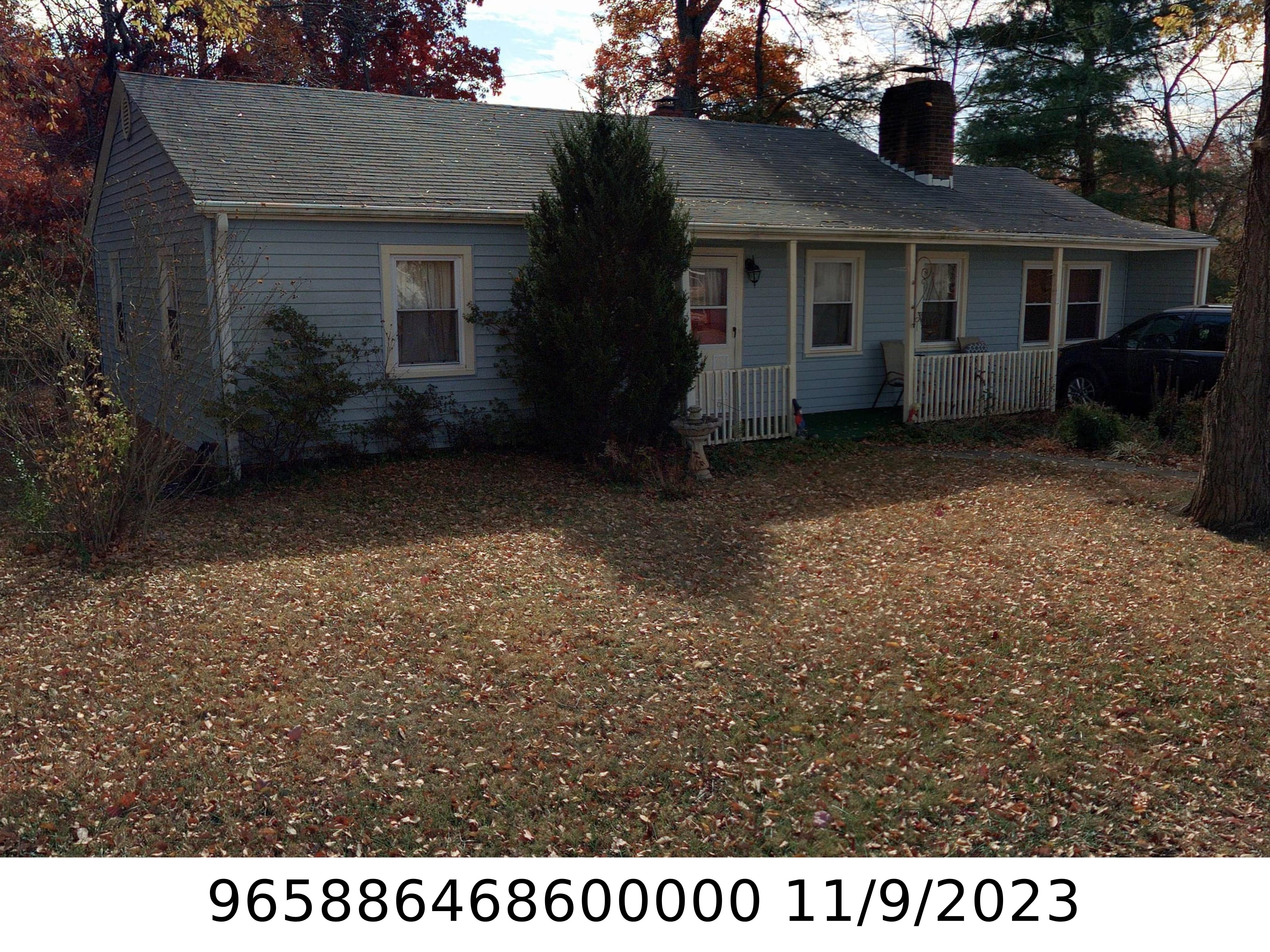 A picture of the property located at 243 GOVERNORS VIEW RD, ASHEVILLE NC 28805.