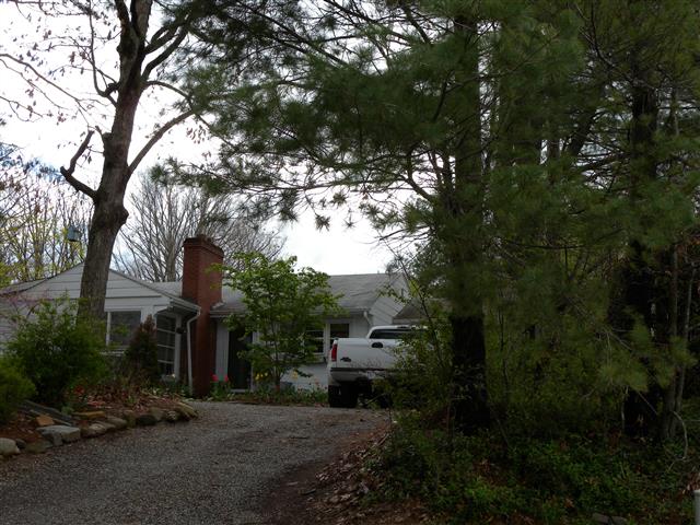 A picture of the property located at 261 GOVERNORS VIEW RD, ASHEVILLE NC 28805.