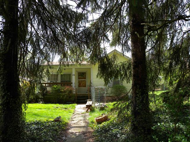 A picture of the property located at 419 GOVERNORS VIEW RD, ASHEVILLE NC 28805.