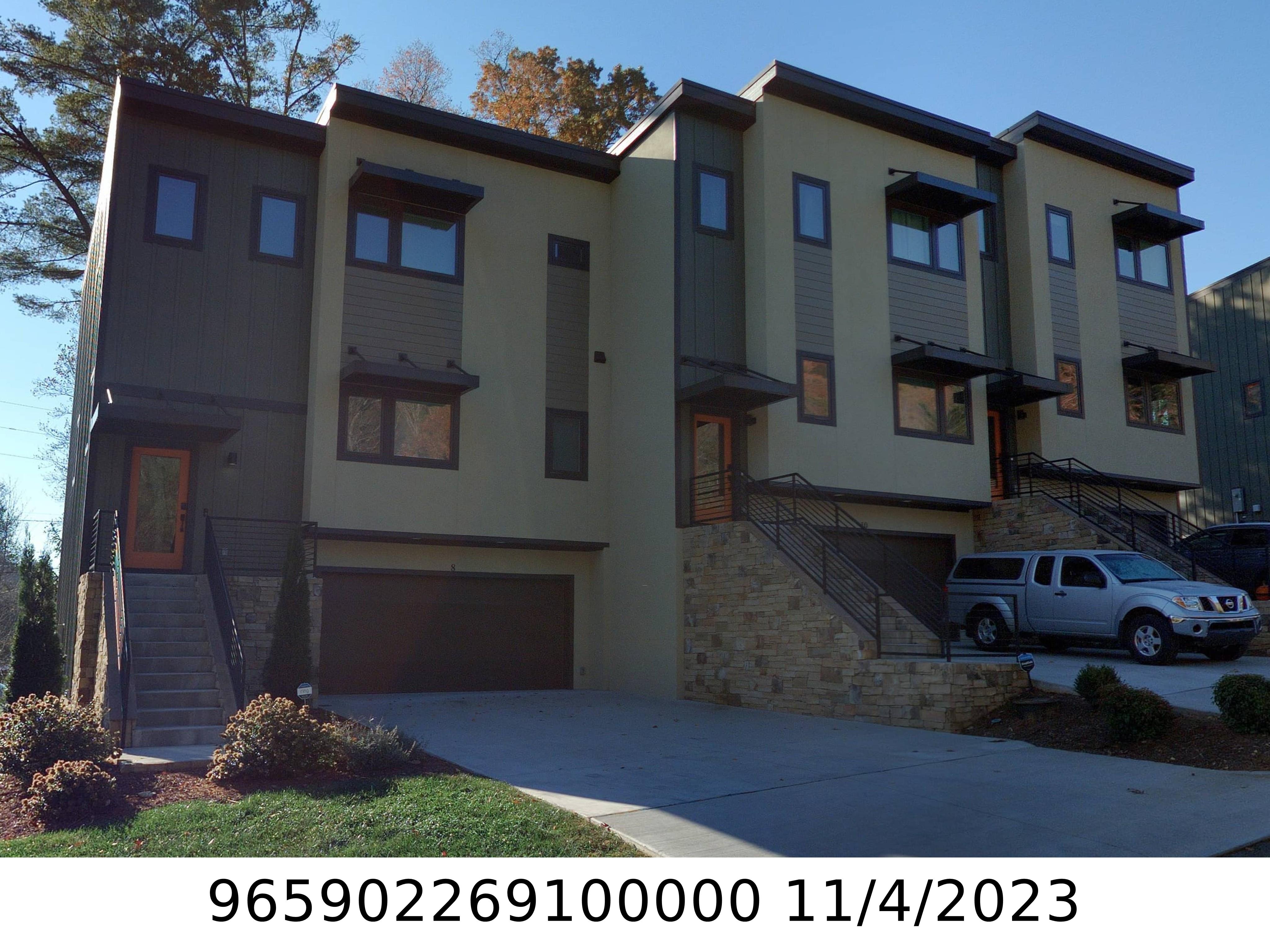 A picture of the property located at 10 MACALLAN LN, ASHEVILLE NC 28805.