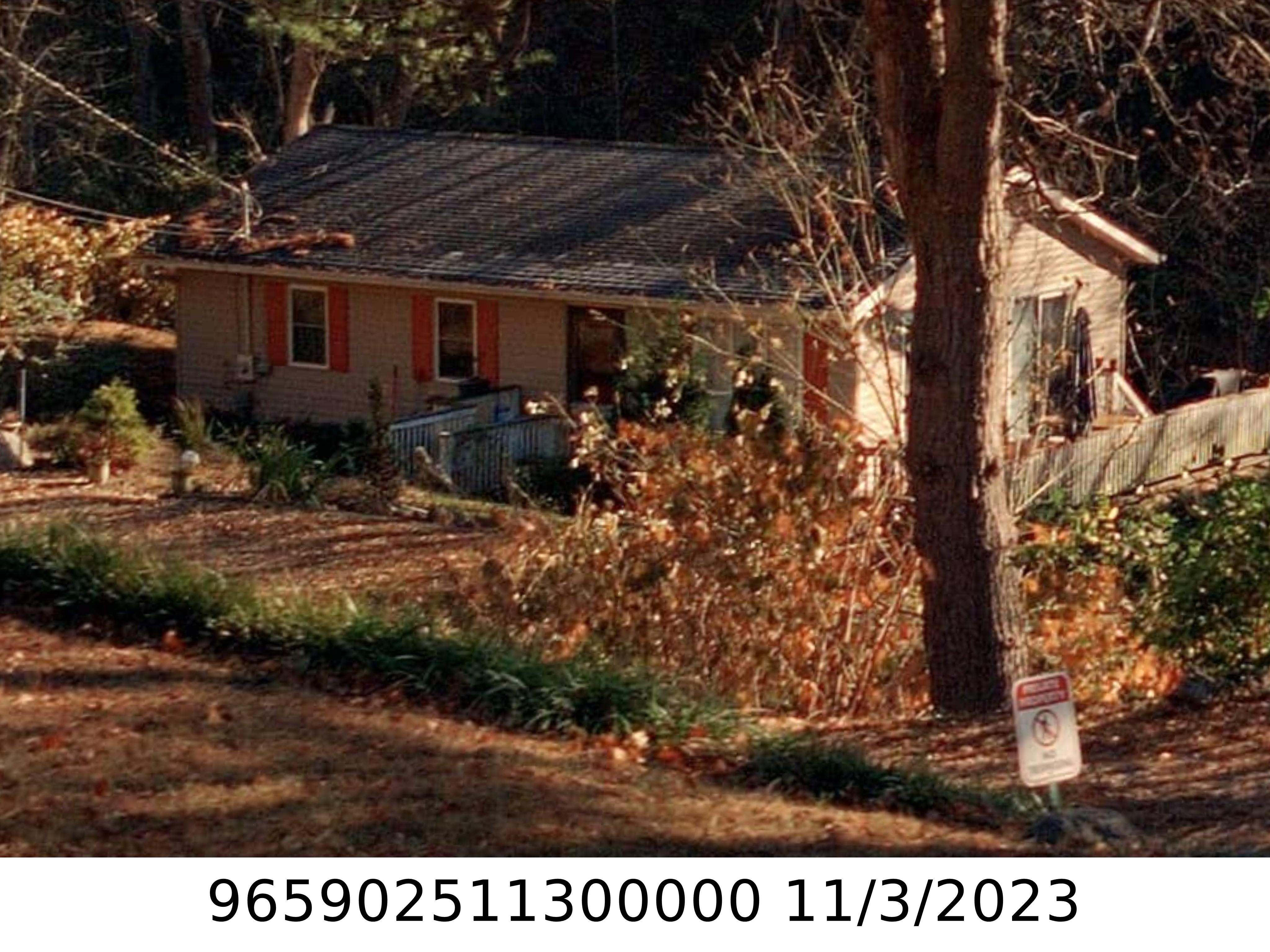 A picture of the property located at 169 CHUNNS COVE RD, ASHEVILLE NC 28805.