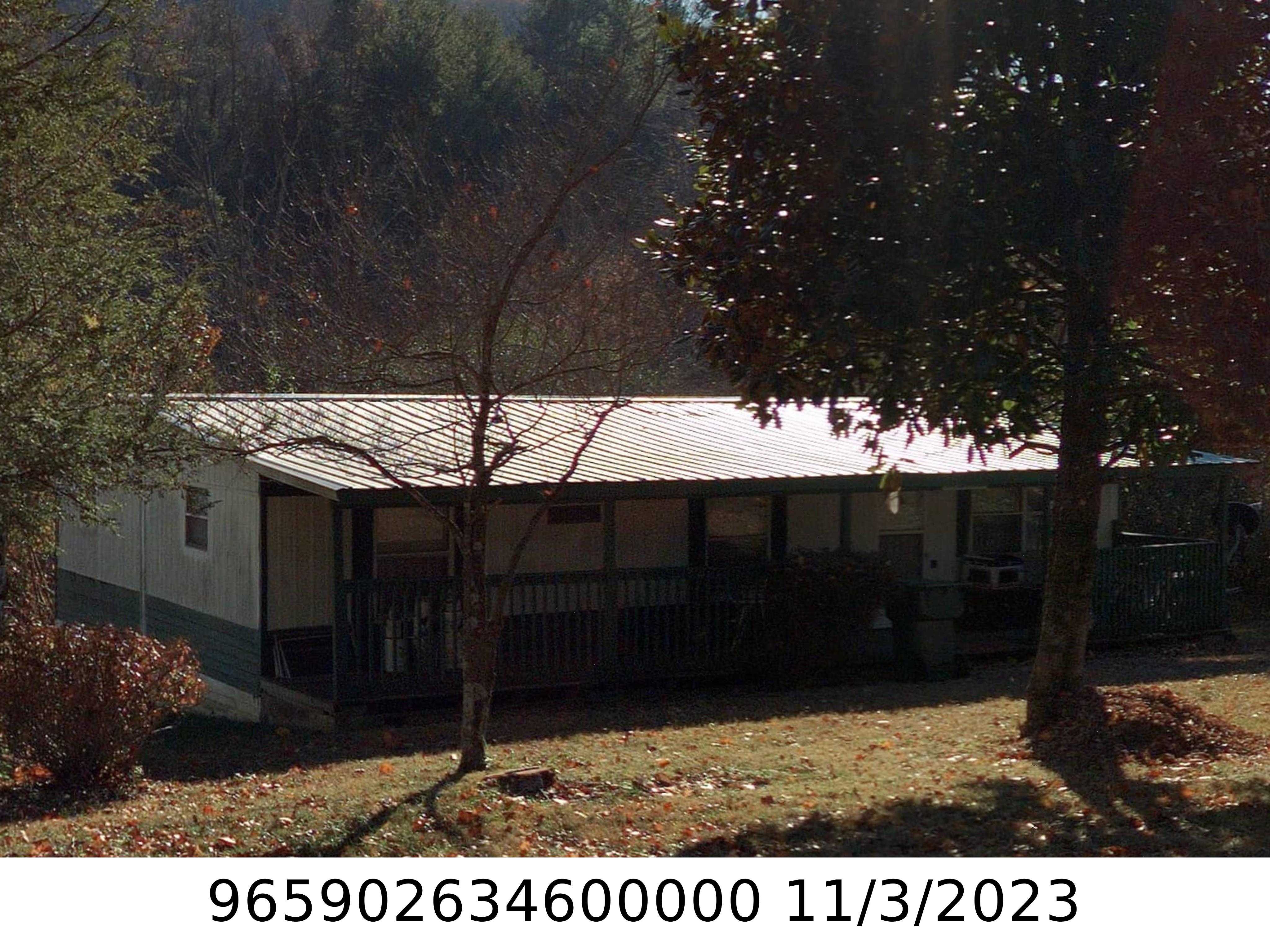 A picture of the property located at 185 CHUNNS COVE RD, ASHEVILLE NC 28805.