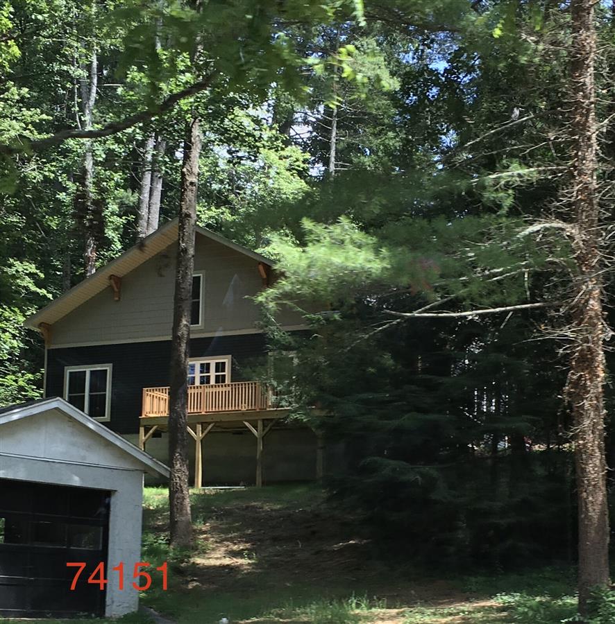 A picture of the property located at 332 CHUNNS COVE RD, ASHEVILLE NC 28805.