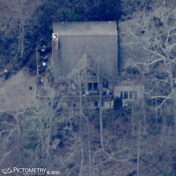 A picture of the property located at 6 MOUNTAIN CHATEAU LN, ASHEVILLE NC 28804.