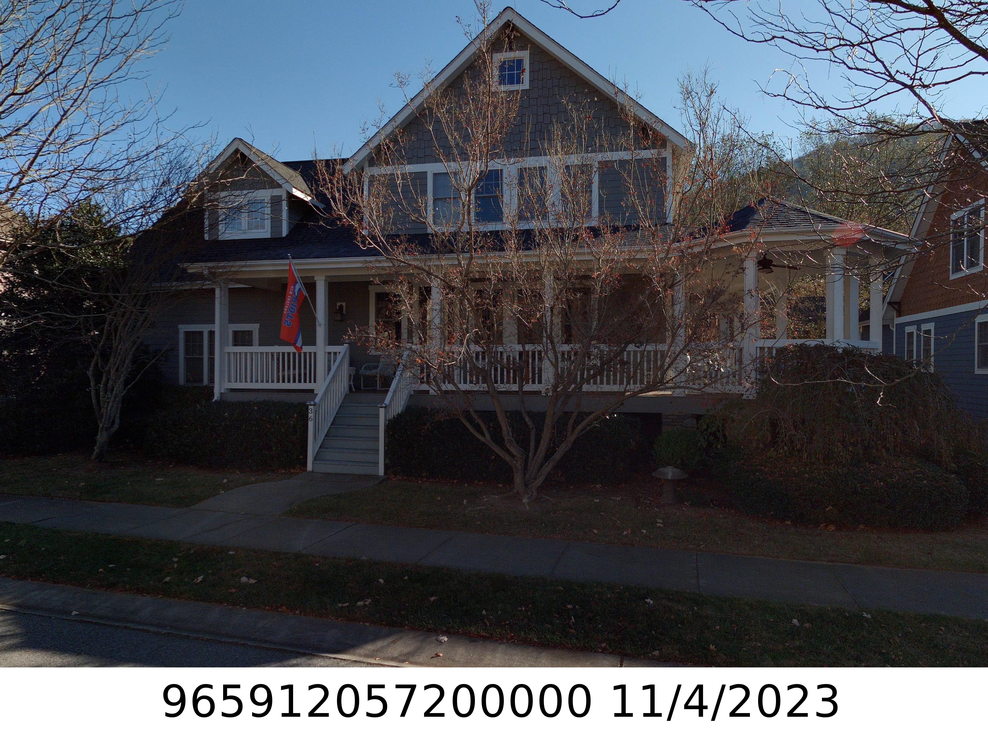 A picture of the property located at 36 CRAFTSMAN CIR, ASHEVILLE NC 28805.
