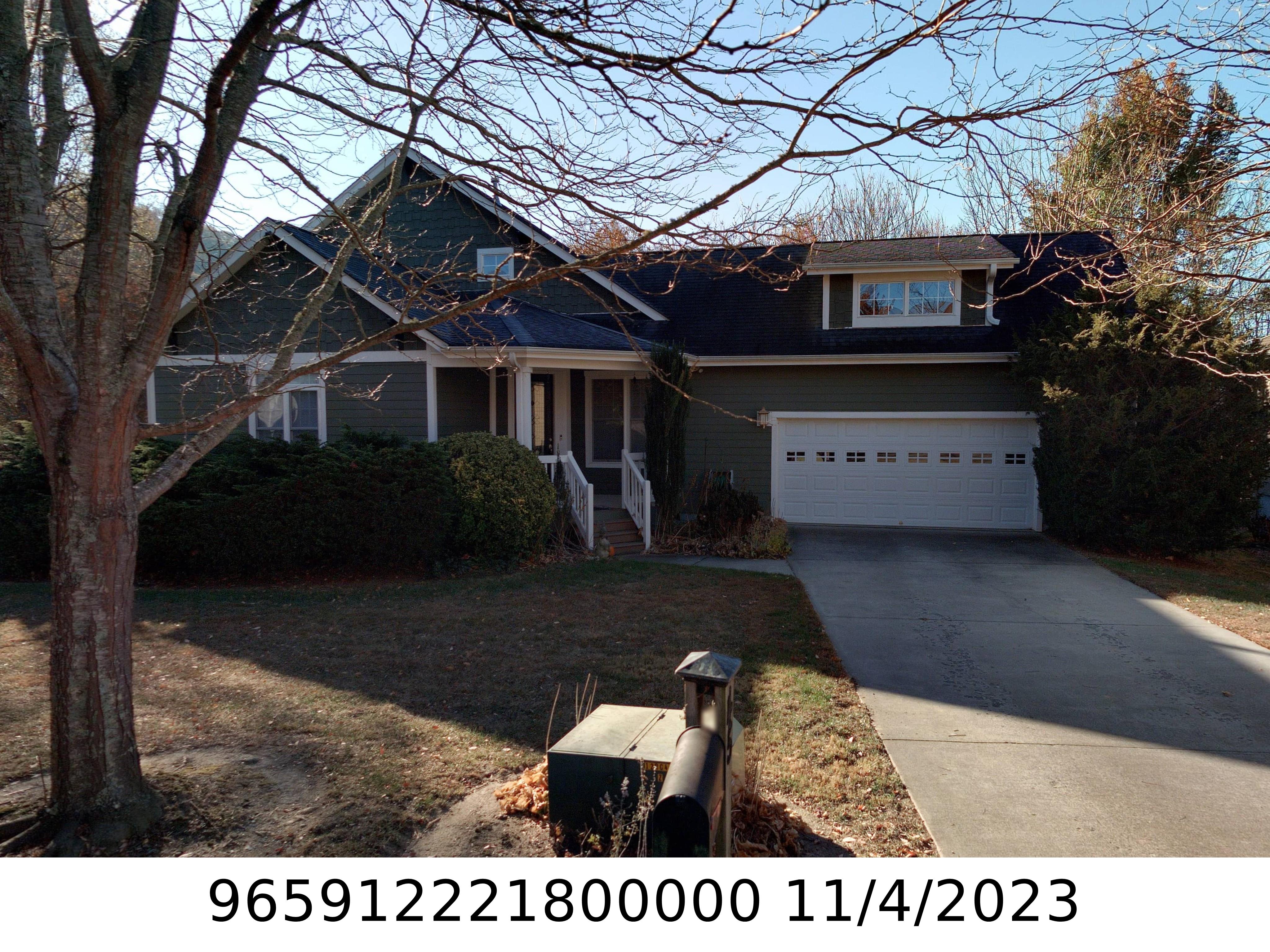 A picture of the property located at 45 CRAFTSMAN CIR, ASHEVILLE NC 28805.