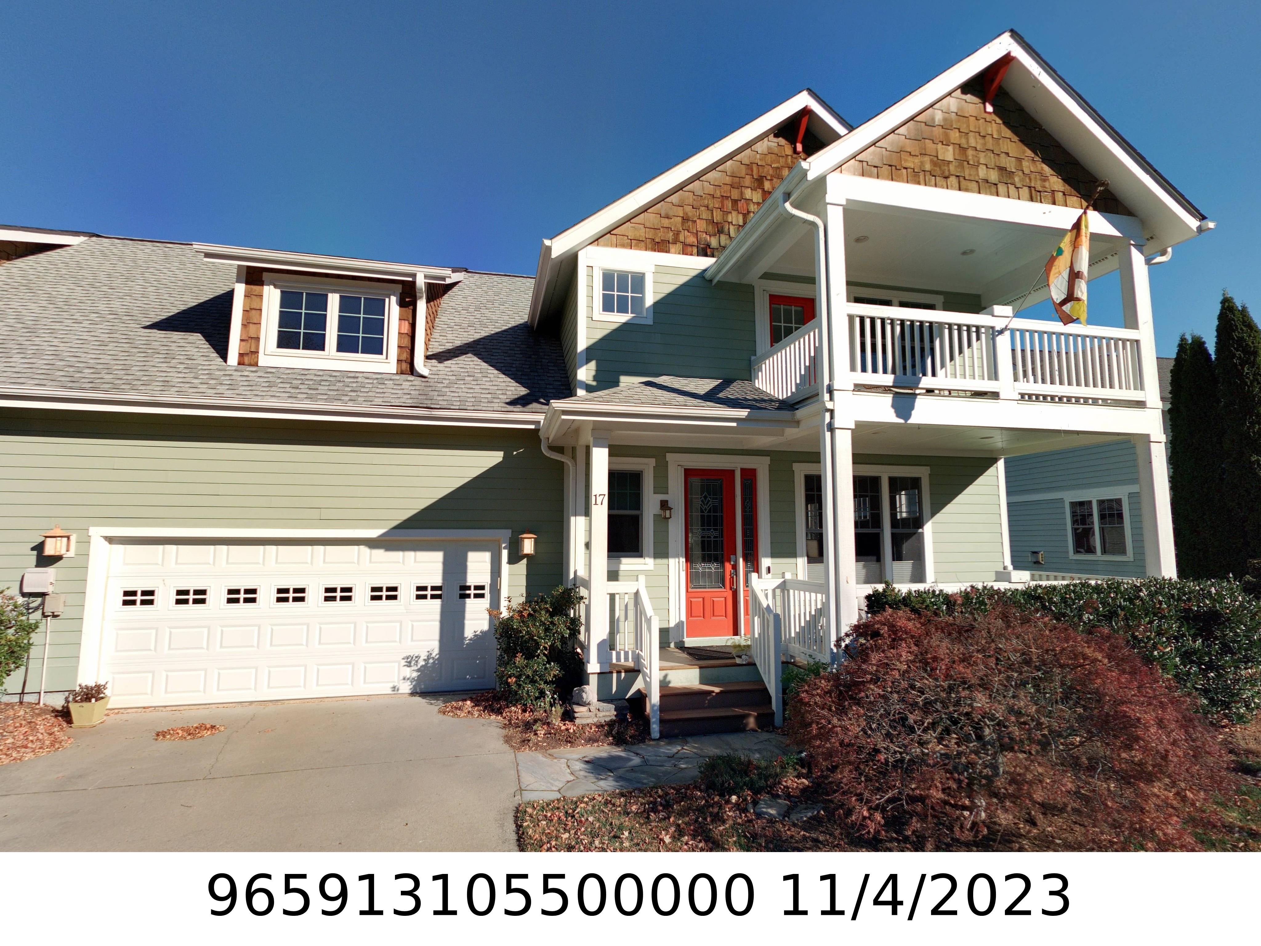A picture of the property located at 17 CRAFTSMAN CIR, ASHEVILLE NC 28805.