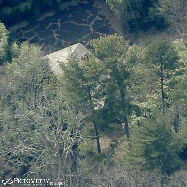 A picture of the property located at 376 CHUNNS COVE RD, ASHEVILLE NC 28805.