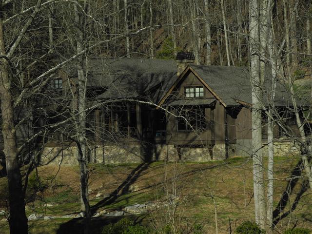 A picture of the property located at 510 CHUNNS COVE RD, ASHEVILLE NC 28805.