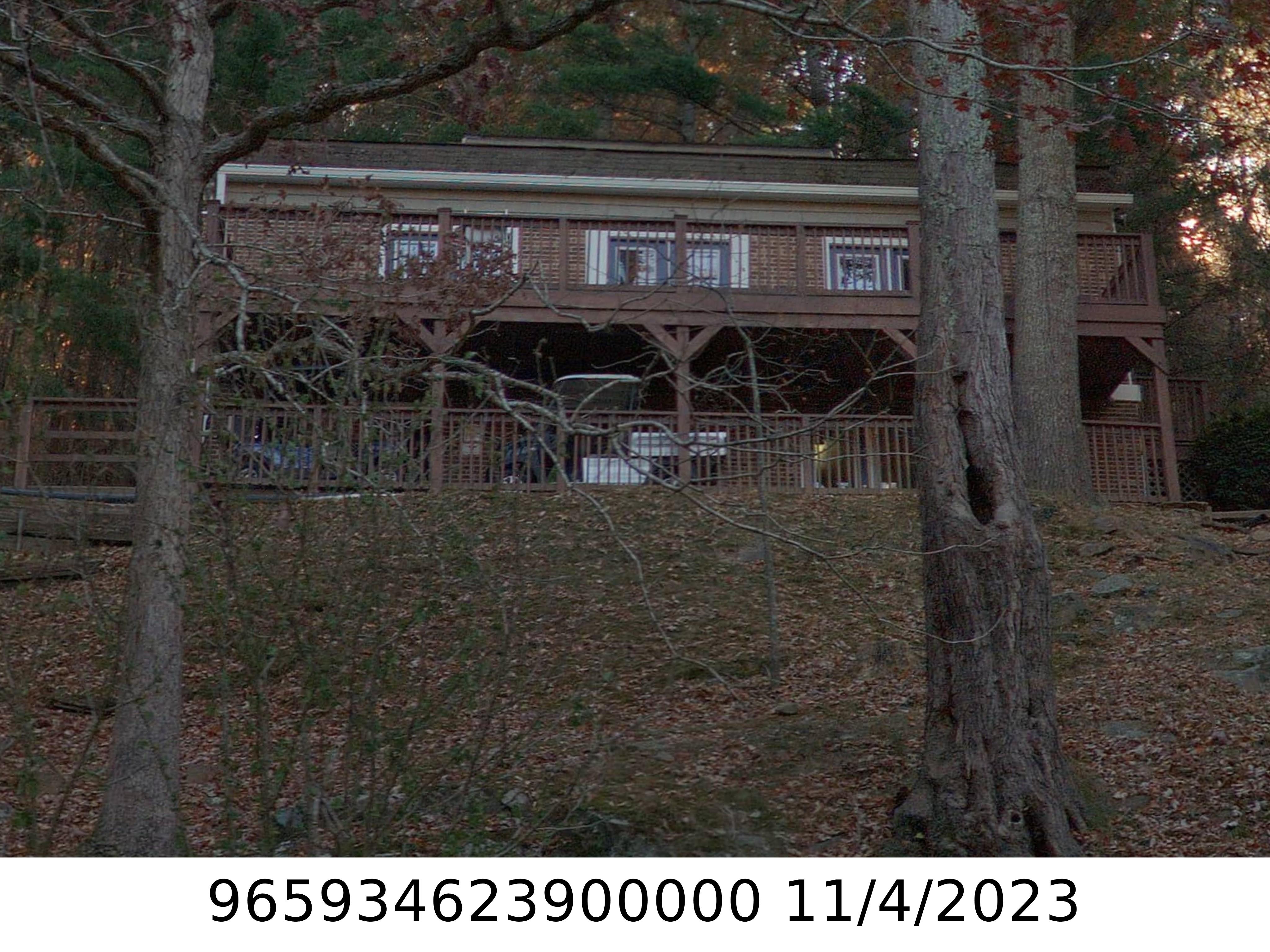 A picture of the property located at 415 CHUNNS COVE RD # P, ASHEVILLE NC 28805.