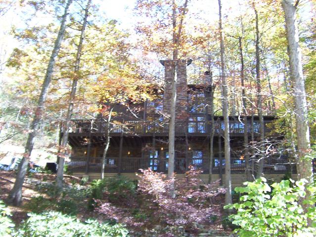 A picture of the property located at 461 COVEWOOD LN, ASHEVILLE NC 28805.