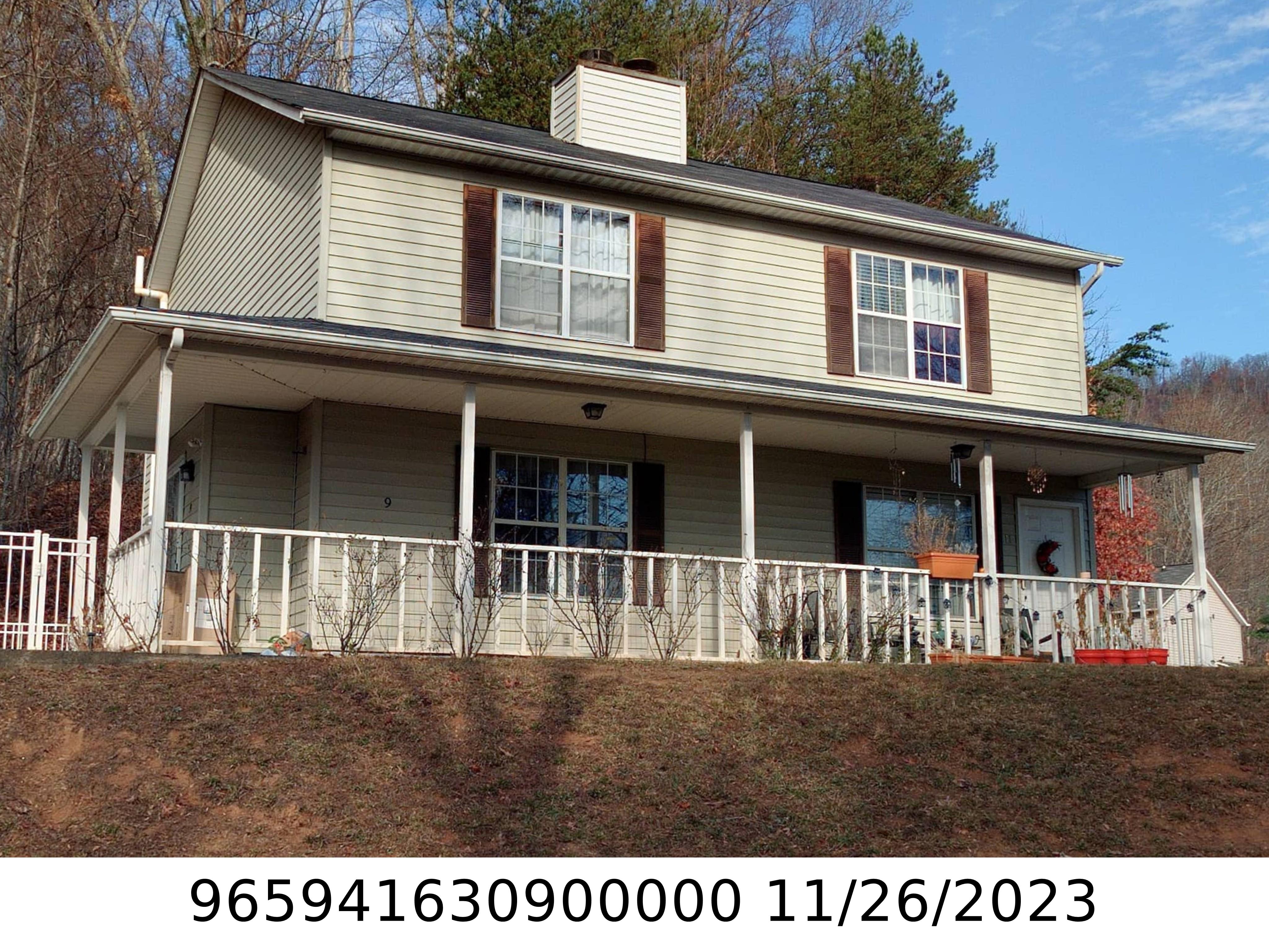 A picture of the property located at 9 ROCKING PORCH RD, ASHEVILLE NC 28805.
