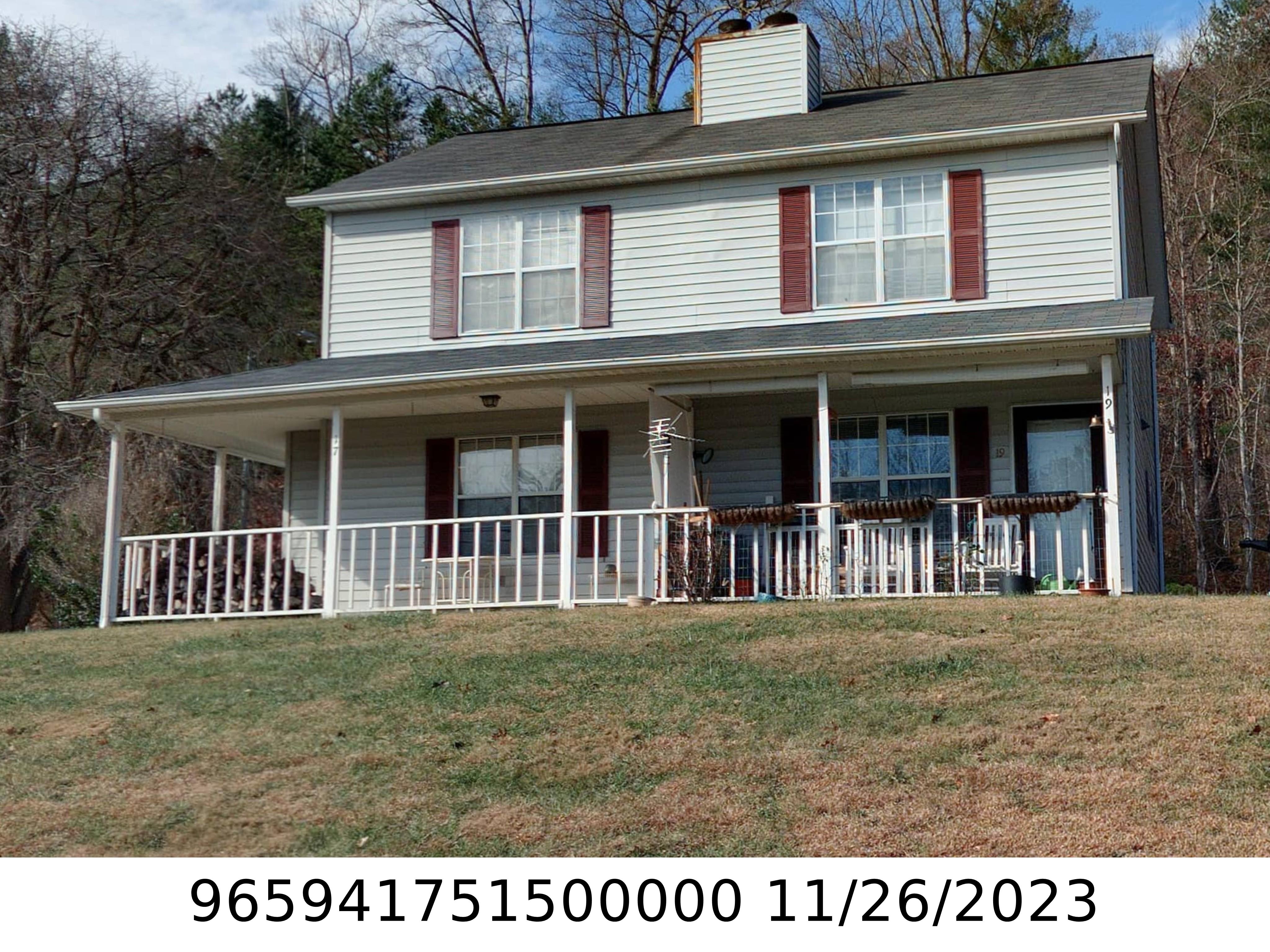 A picture of the property located at 19 ROCKING PORCH RD, ASHEVILLE NC 28805.