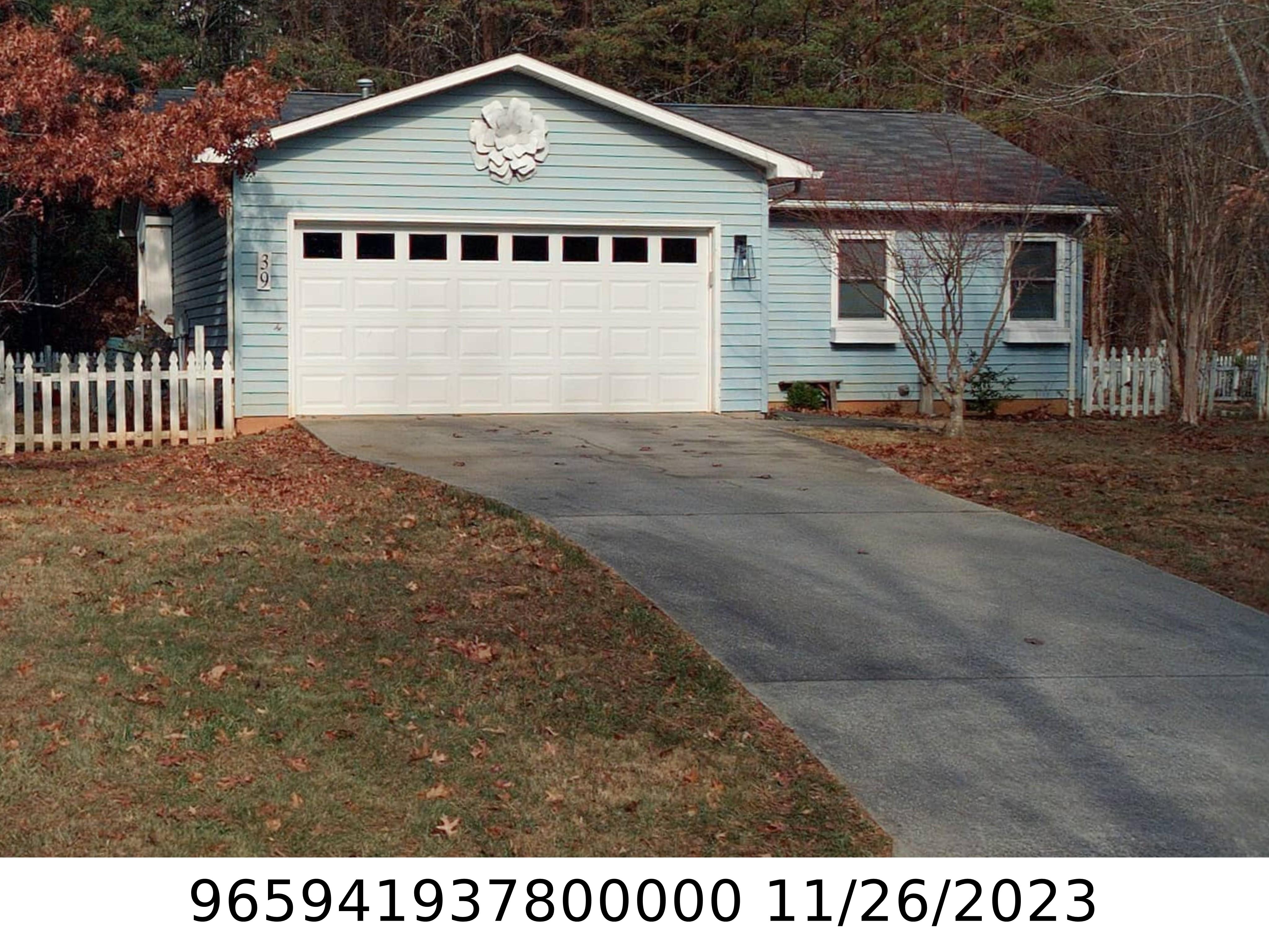 A picture of the property located at 39 ROCKING PORCH LN, ASHEVILLE NC 28805.