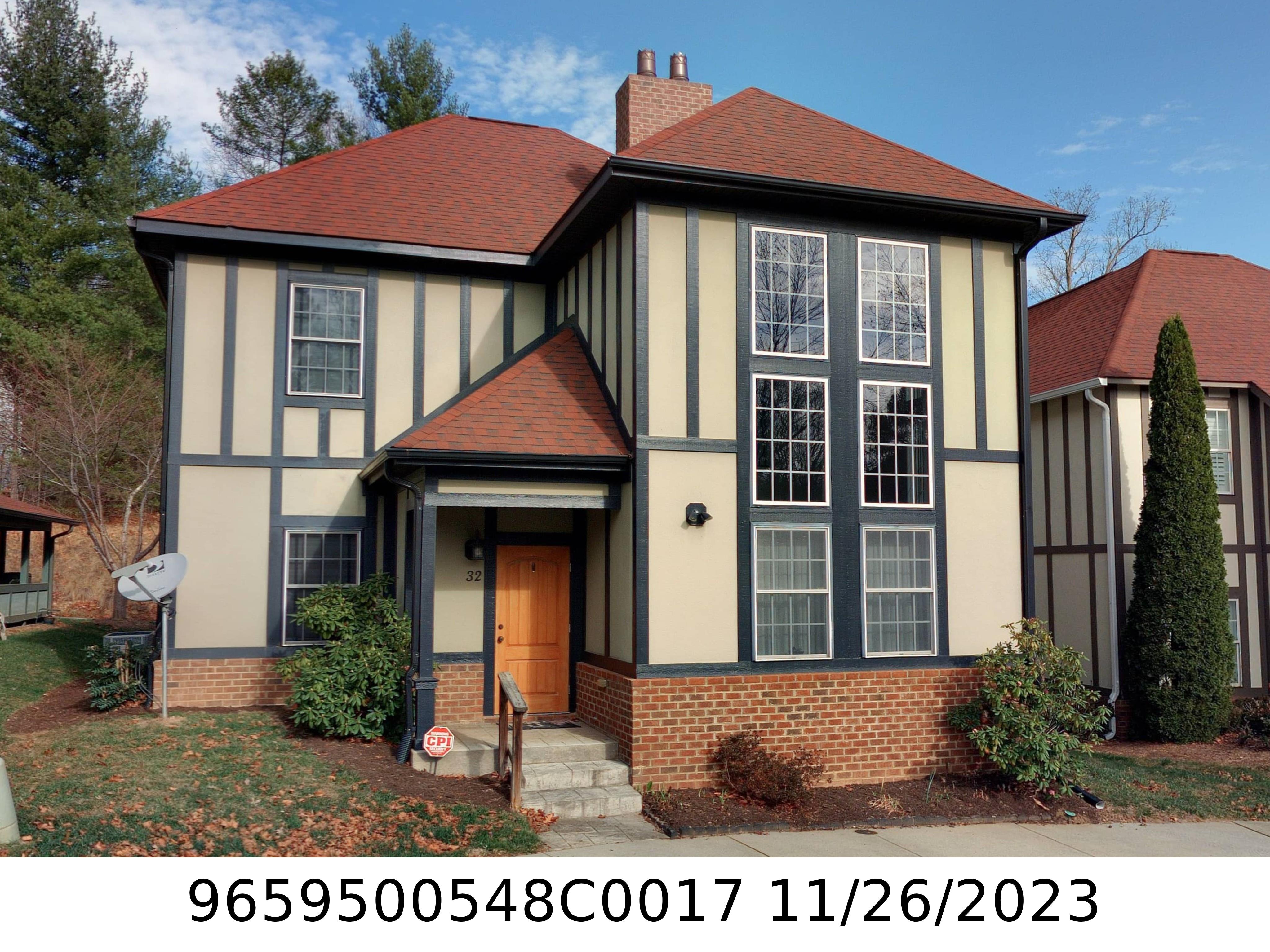A picture of the property located at 26 TRAFALGAR CIR, ASHEVILLE NC 28805.