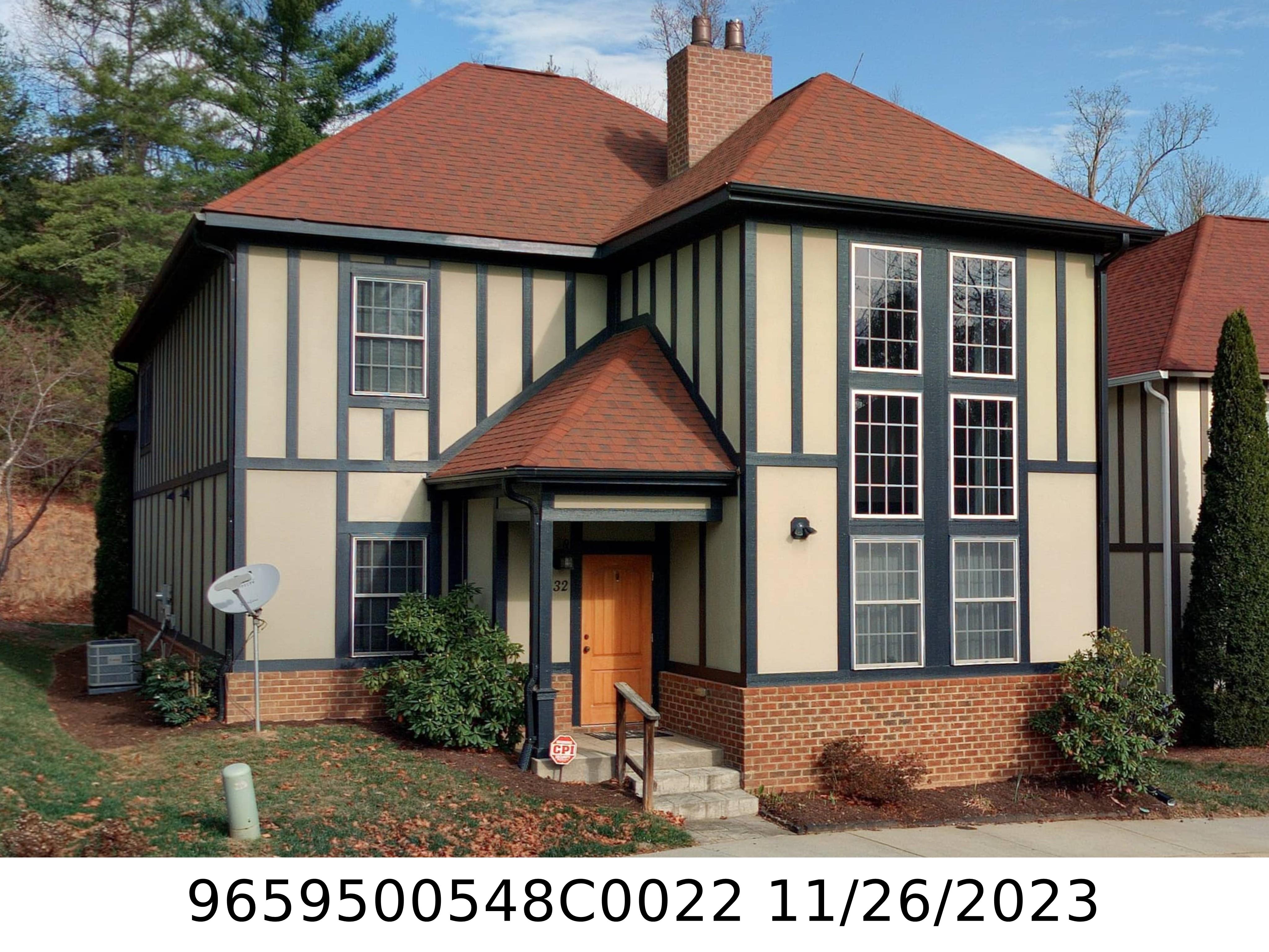 A picture of the property located at 36 TRAFALGAR CIR, ASHEVILLE NC 28805.