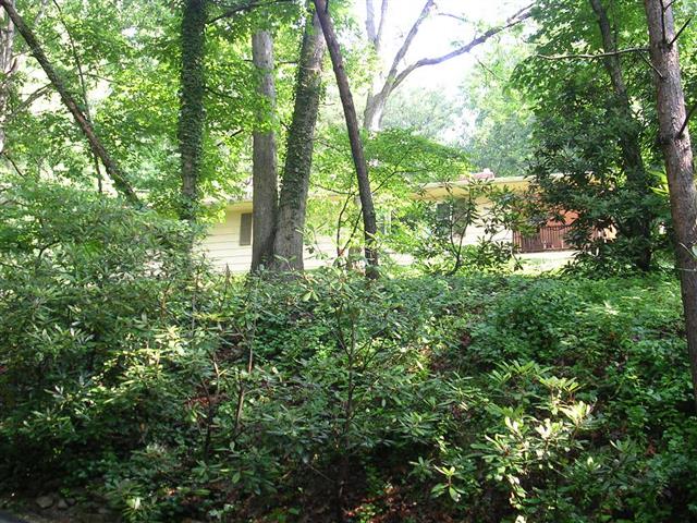 A picture of the property located at 103 PRESSLEY RD, ASHEVILLE NC 28805.