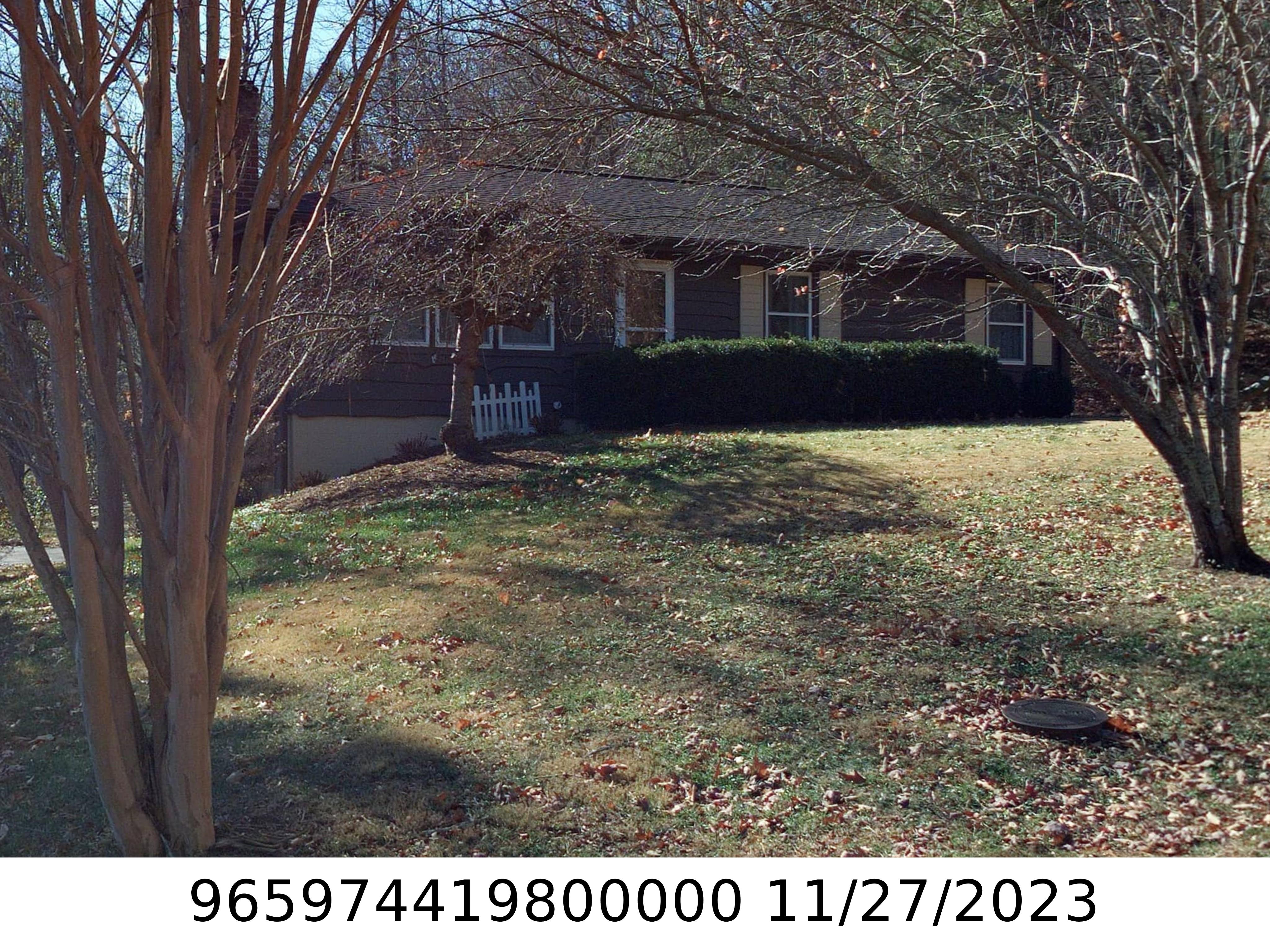 A picture of the property located at 8 KEASLER CIR, ASHEVILLE NC 28805.