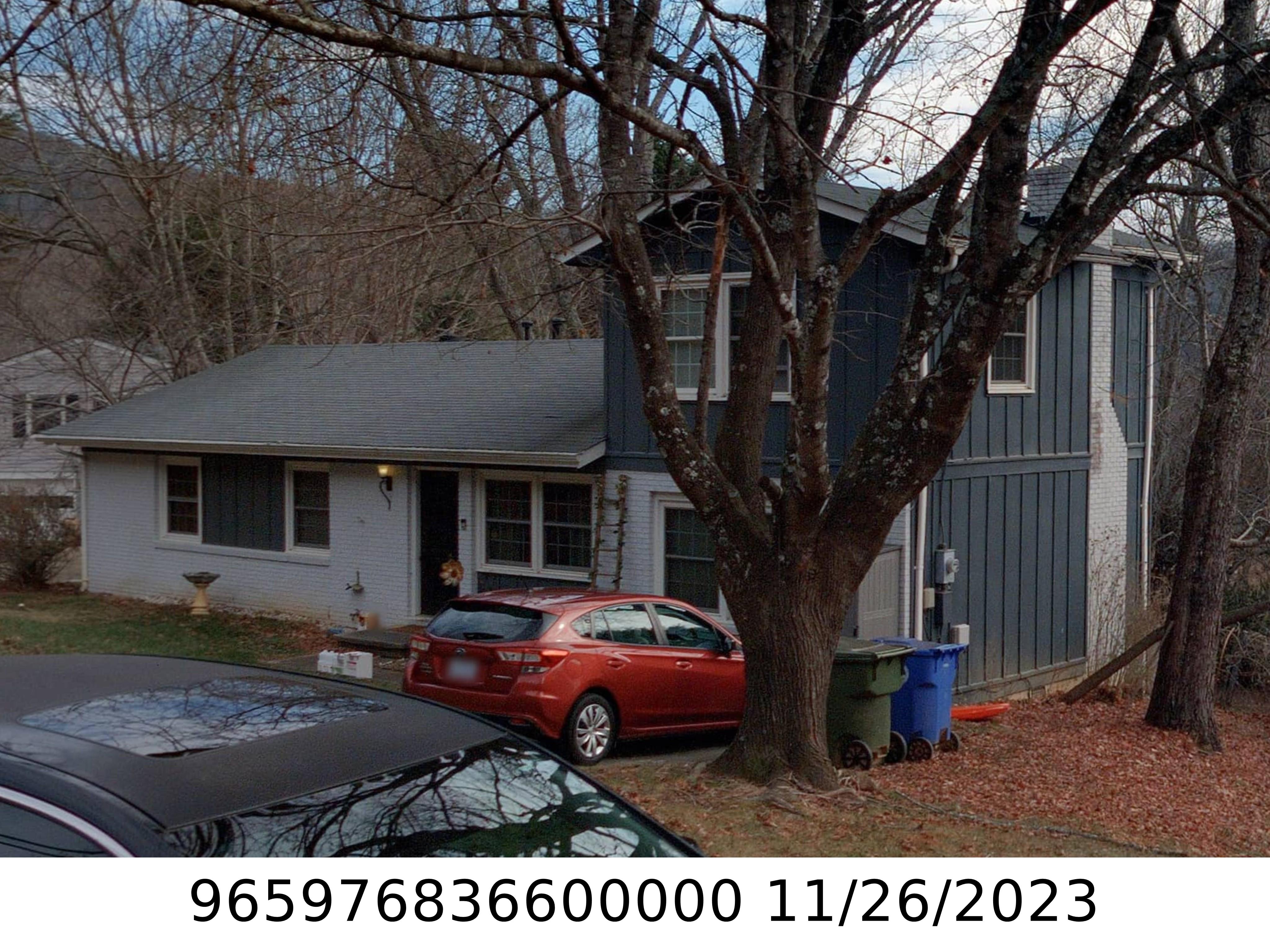 A picture of the property located at 6 HILLVIEW CIR, ASHEVILLE NC 28805.