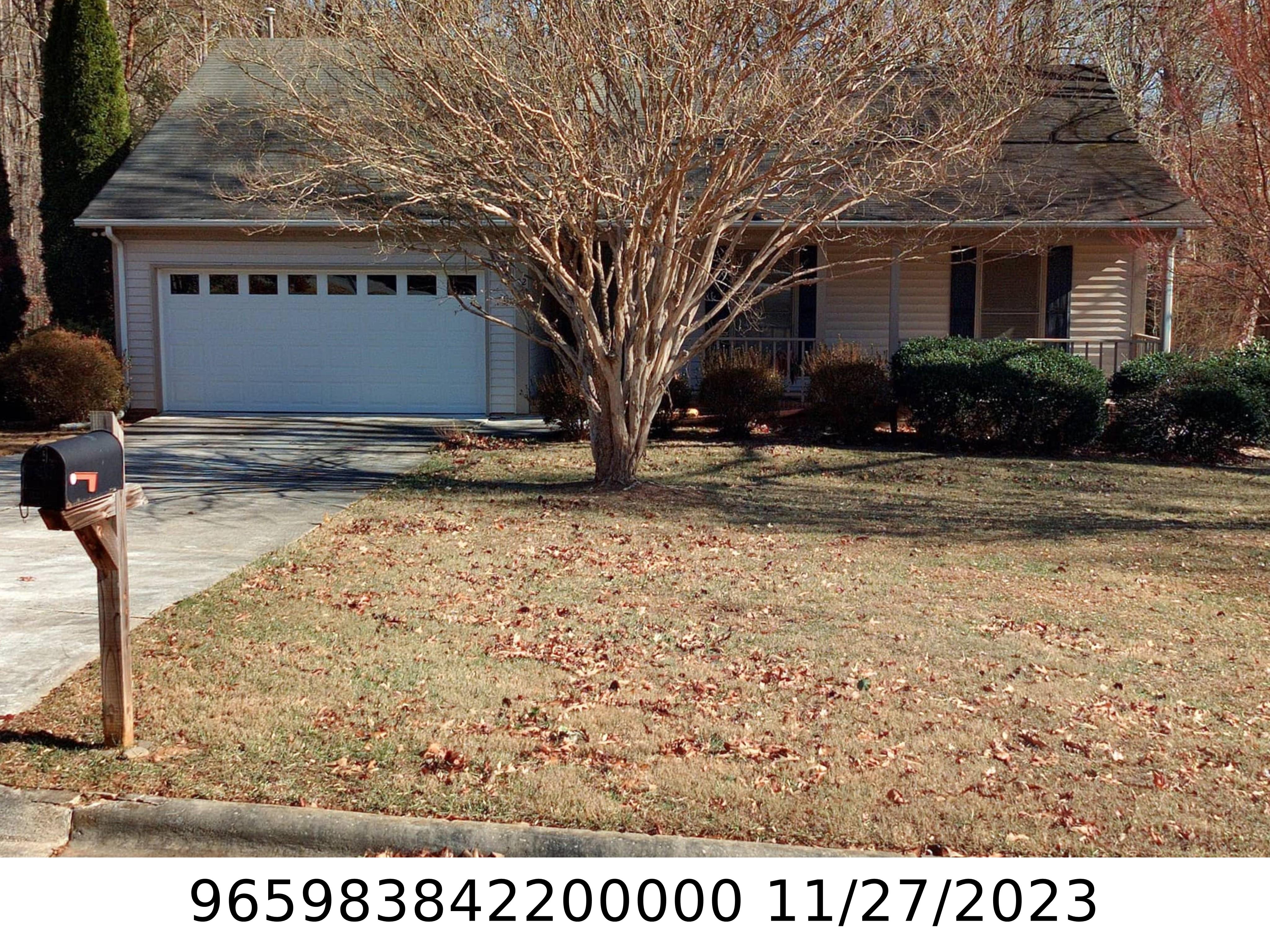 A picture of the property located at 22 S LESLIE LN, ASHEVILLE NC 28805.