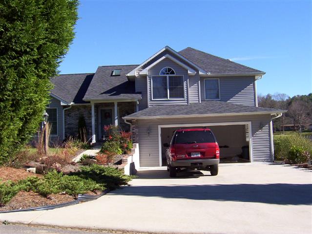 A picture of the property located at 79 SUNWEST DR, ARDEN NC 28704.