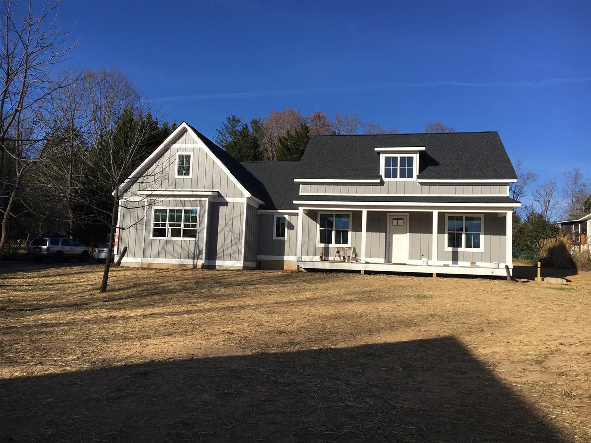 A picture of the property located at 208 BALDWIN RD, ARDEN NC 28704.