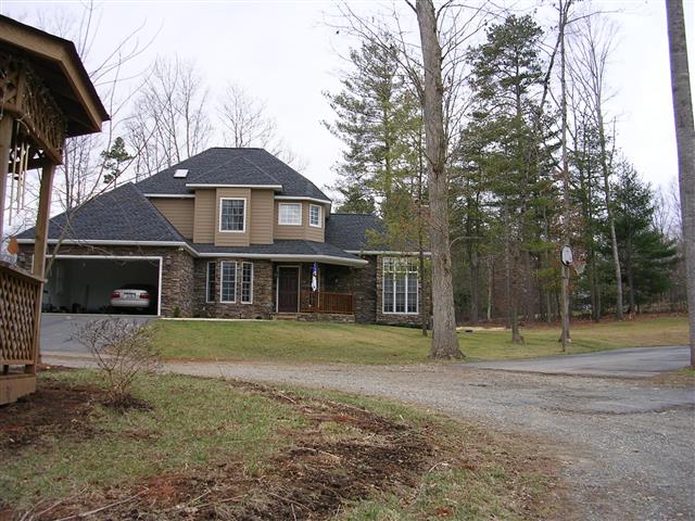 A picture of the property located at 110 SUNWEST DR, ARDEN NC 28704.