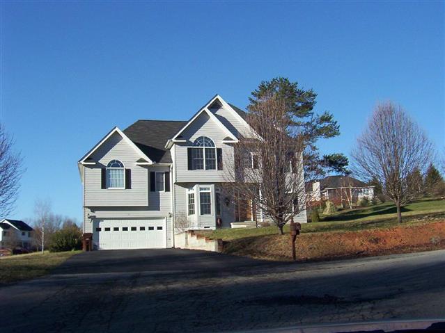 A picture of the property located at 30 SIERRA DR, ARDEN NC 28704.
