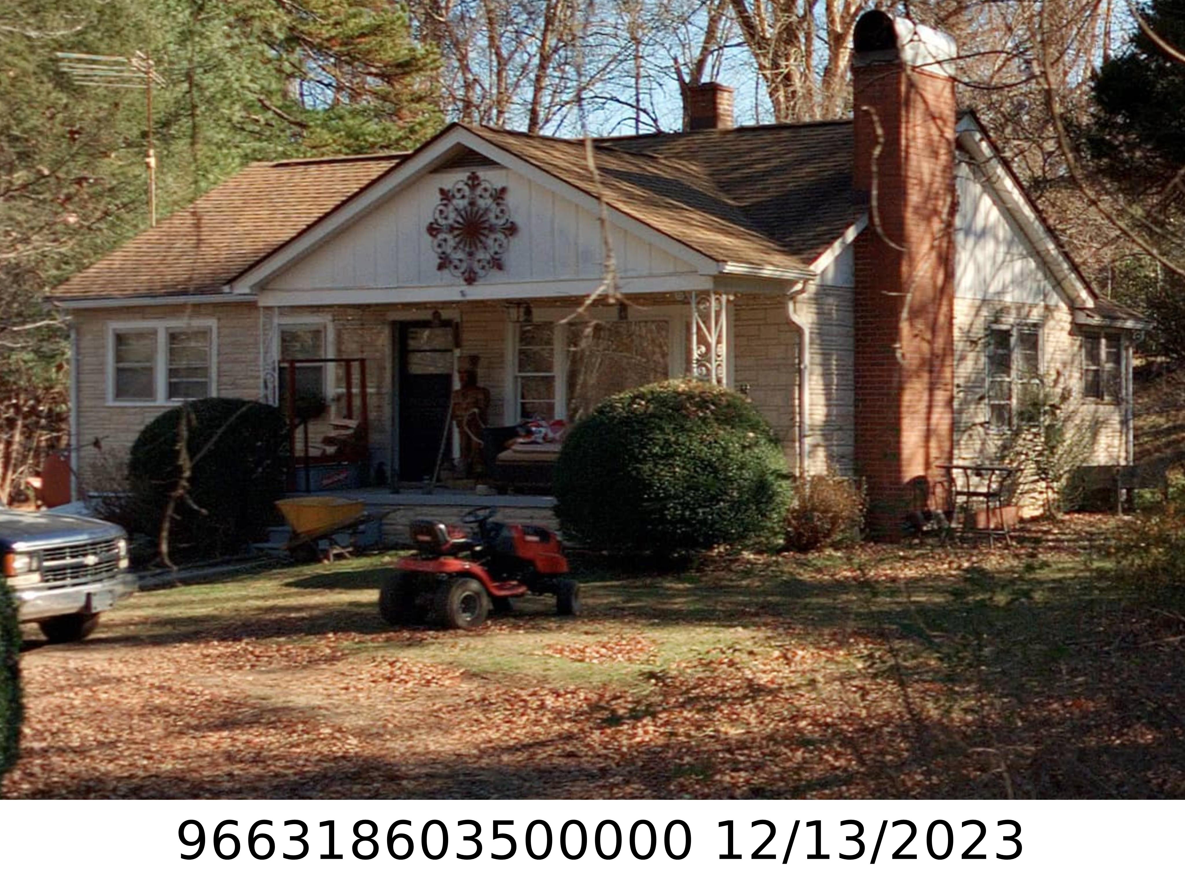 A picture of the property located at 180 LOWER CHRIST SCHOOL RD, FLETCHER NC 28732.