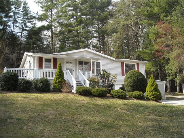 A picture of the property located at 4 ENCHANTED LN, FLETCHER NC 28732.