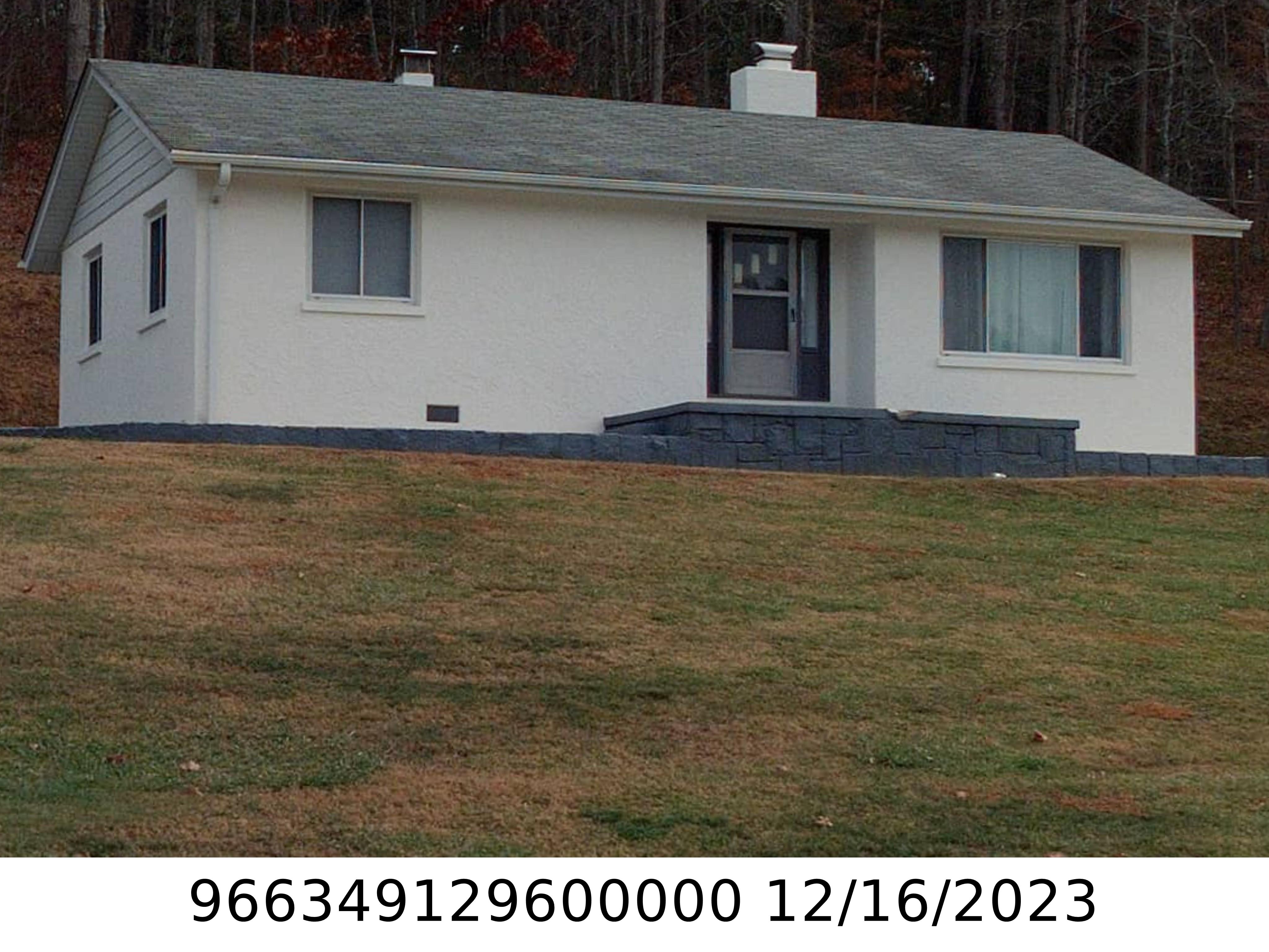 A picture of the property located at 860 MILLS GAP RD, FLETCHER NC 28732.