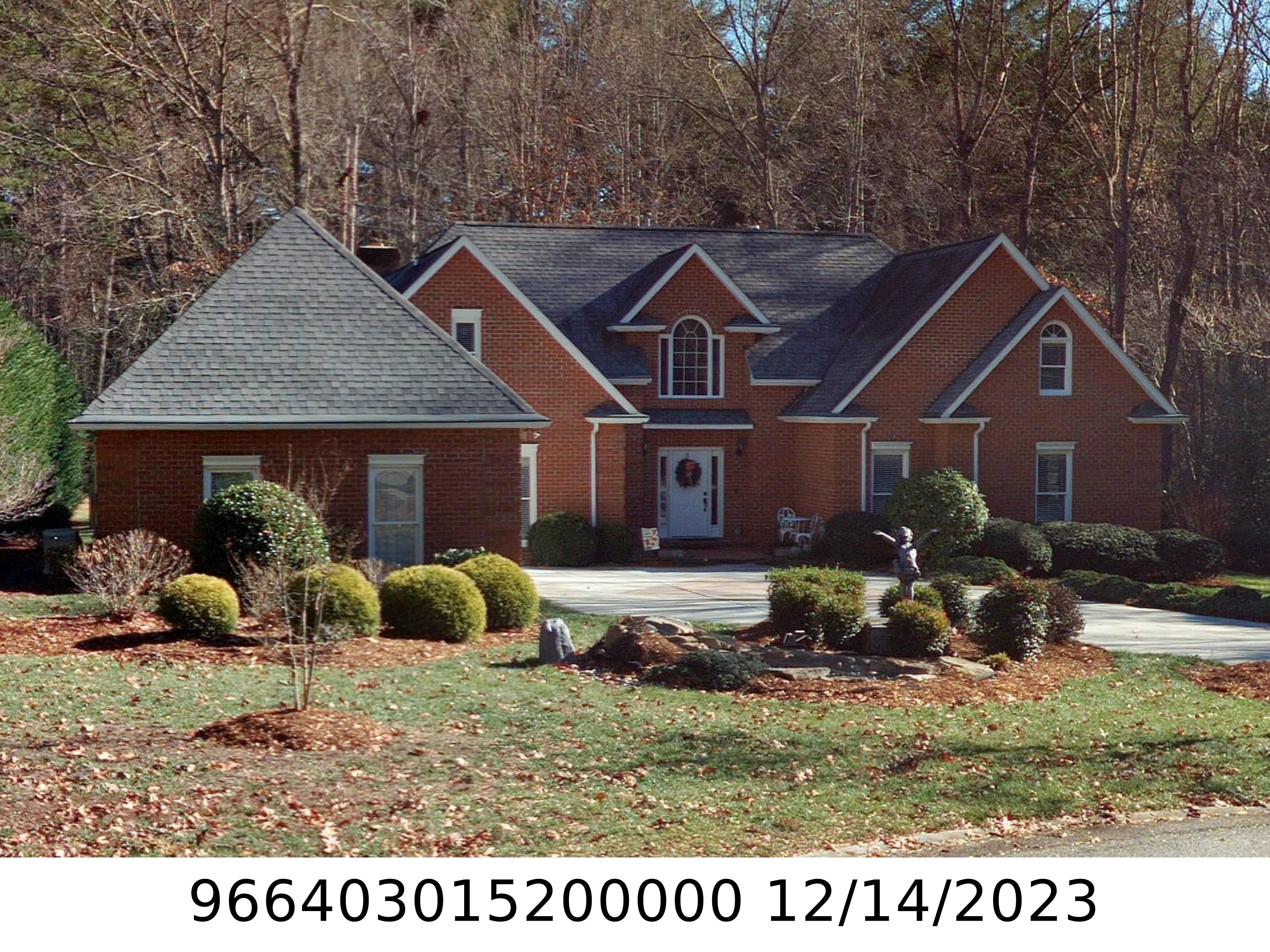 A picture of the property located at 50 TREE TOP DR, ARDEN NC 28704.