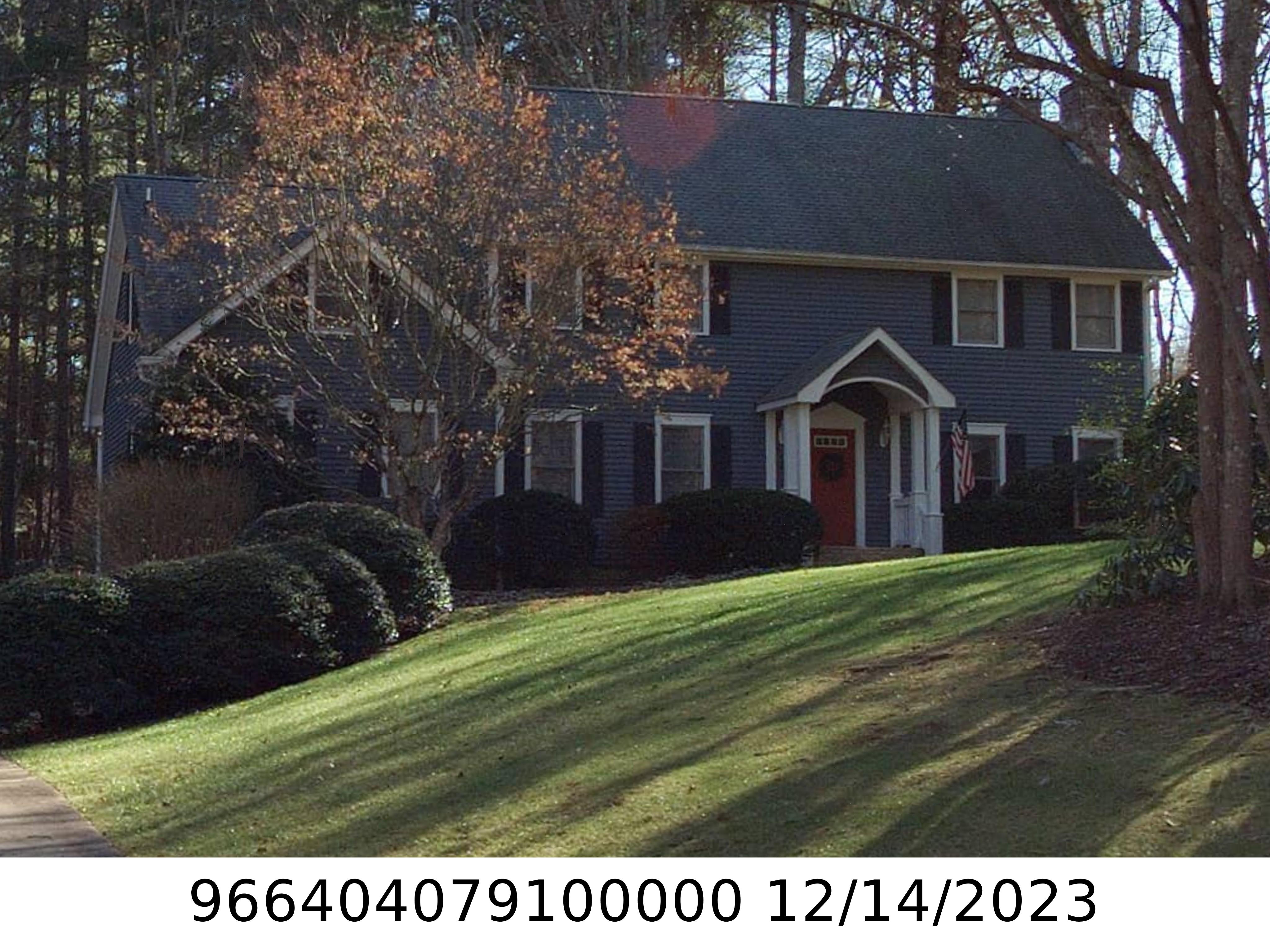 A picture of the property located at 24 TREE TOP DR, ARDEN NC 28704.