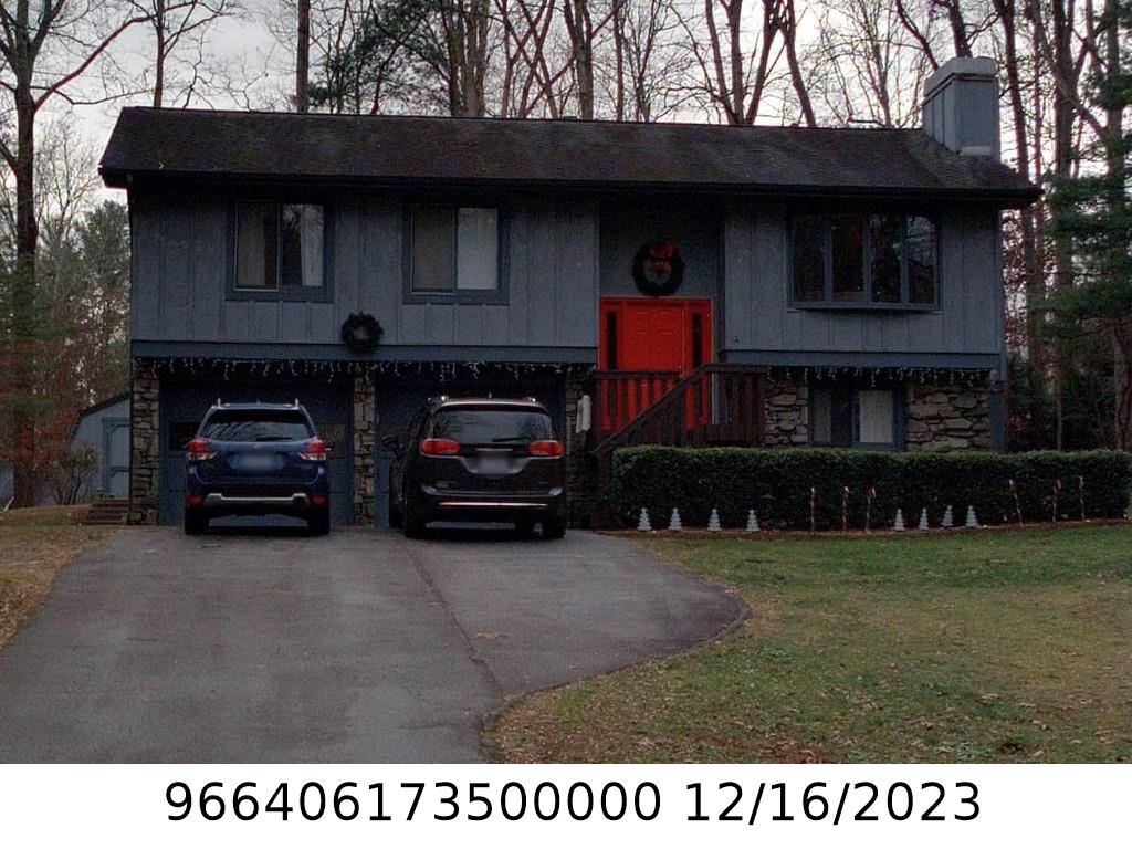 A picture of the property located at 24 TURNBERRY DR, ARDEN NC 28704.