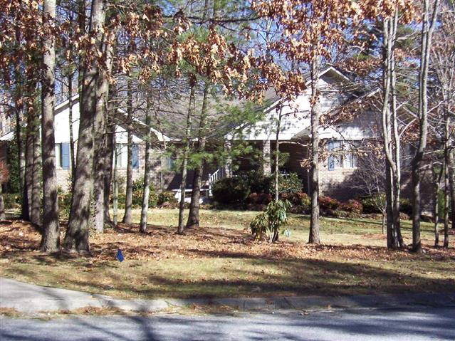A picture of the property located at 30 GLEN CREST DR, ARDEN NC 28704.
