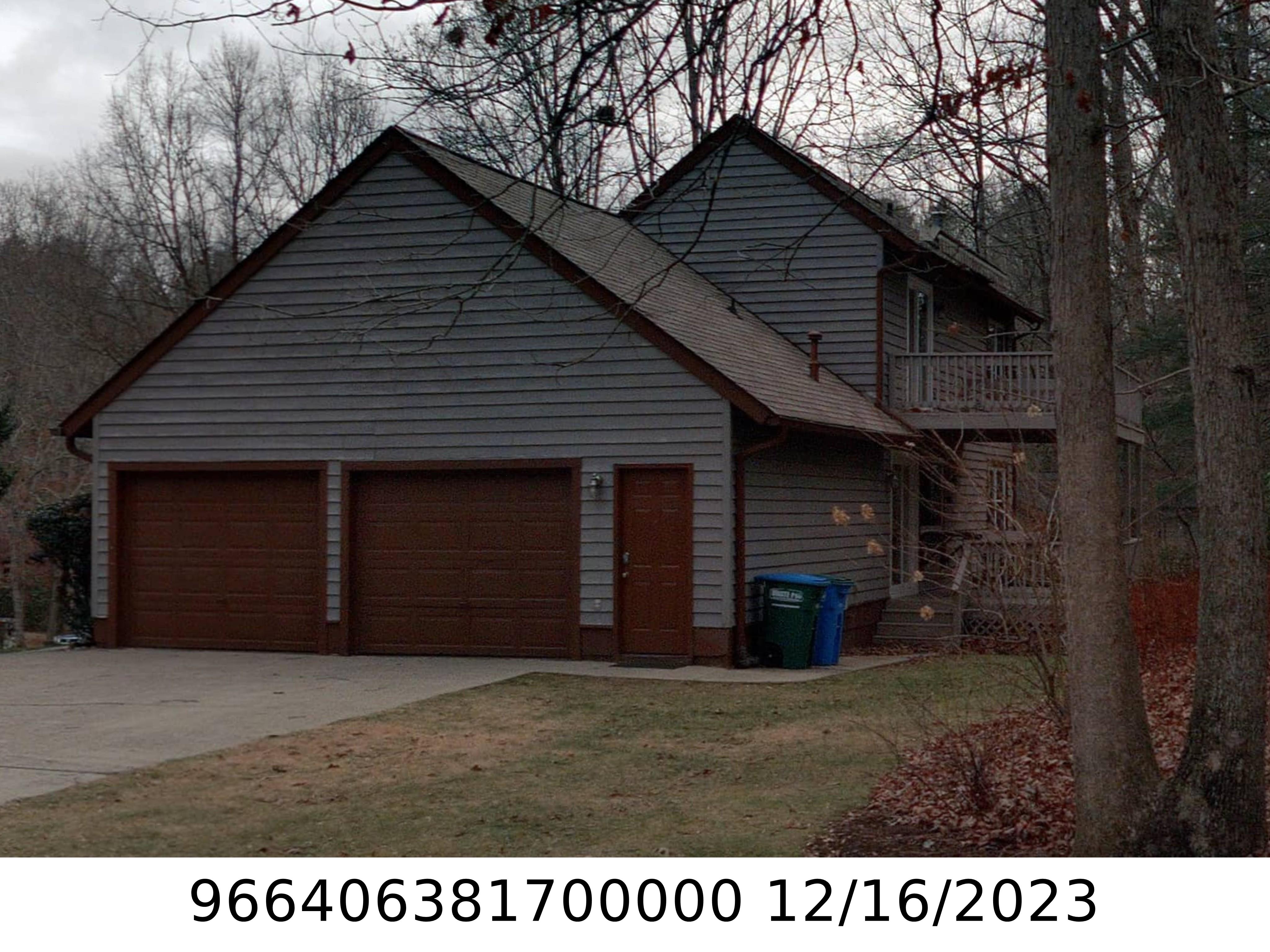 A picture of the property located at 28 TURNBERRY DR, ARDEN NC 28704.