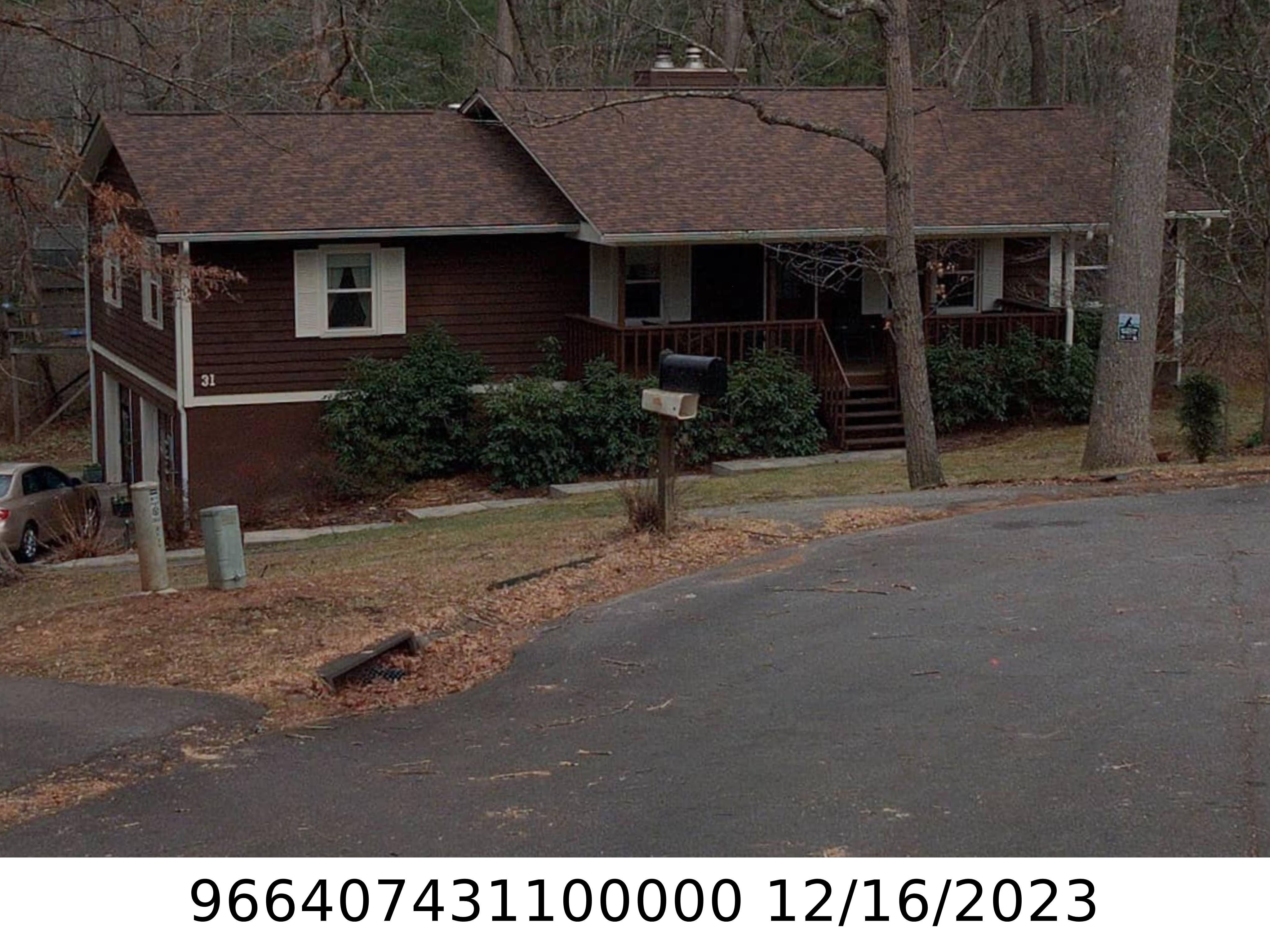 A picture of the property located at 31 TURNBERRY DR, ARDEN NC 28704.