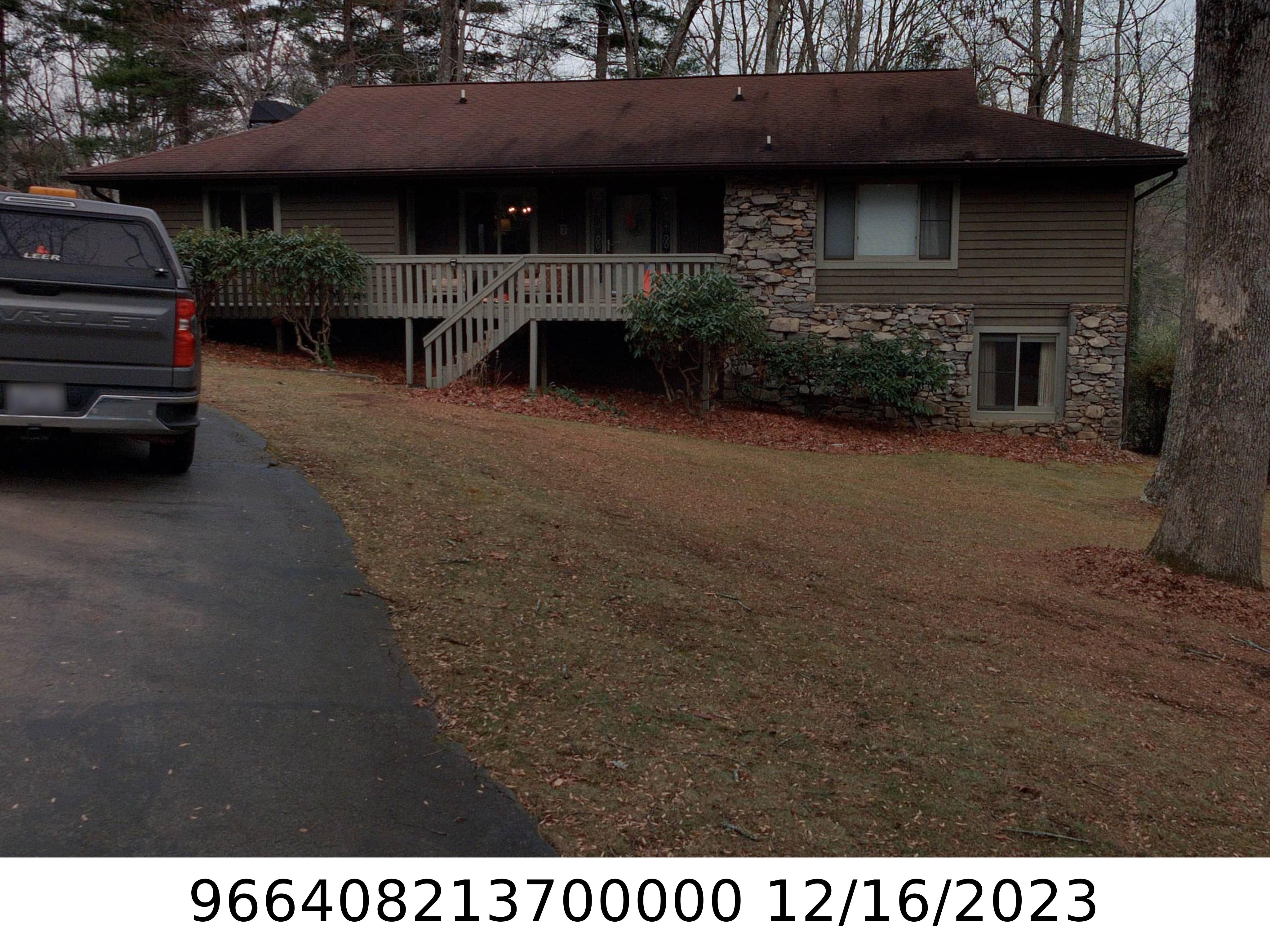 A picture of the property located at 7 BROOK FOREST DR, ARDEN NC 28704.