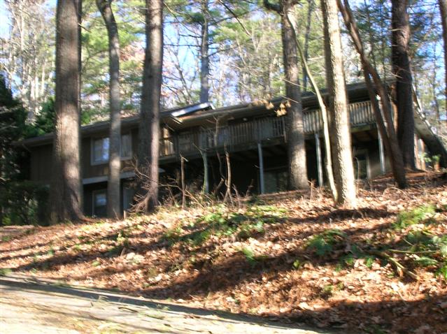 A picture of the property located at 4 BRAE BURN DR, ARDEN NC 28704.